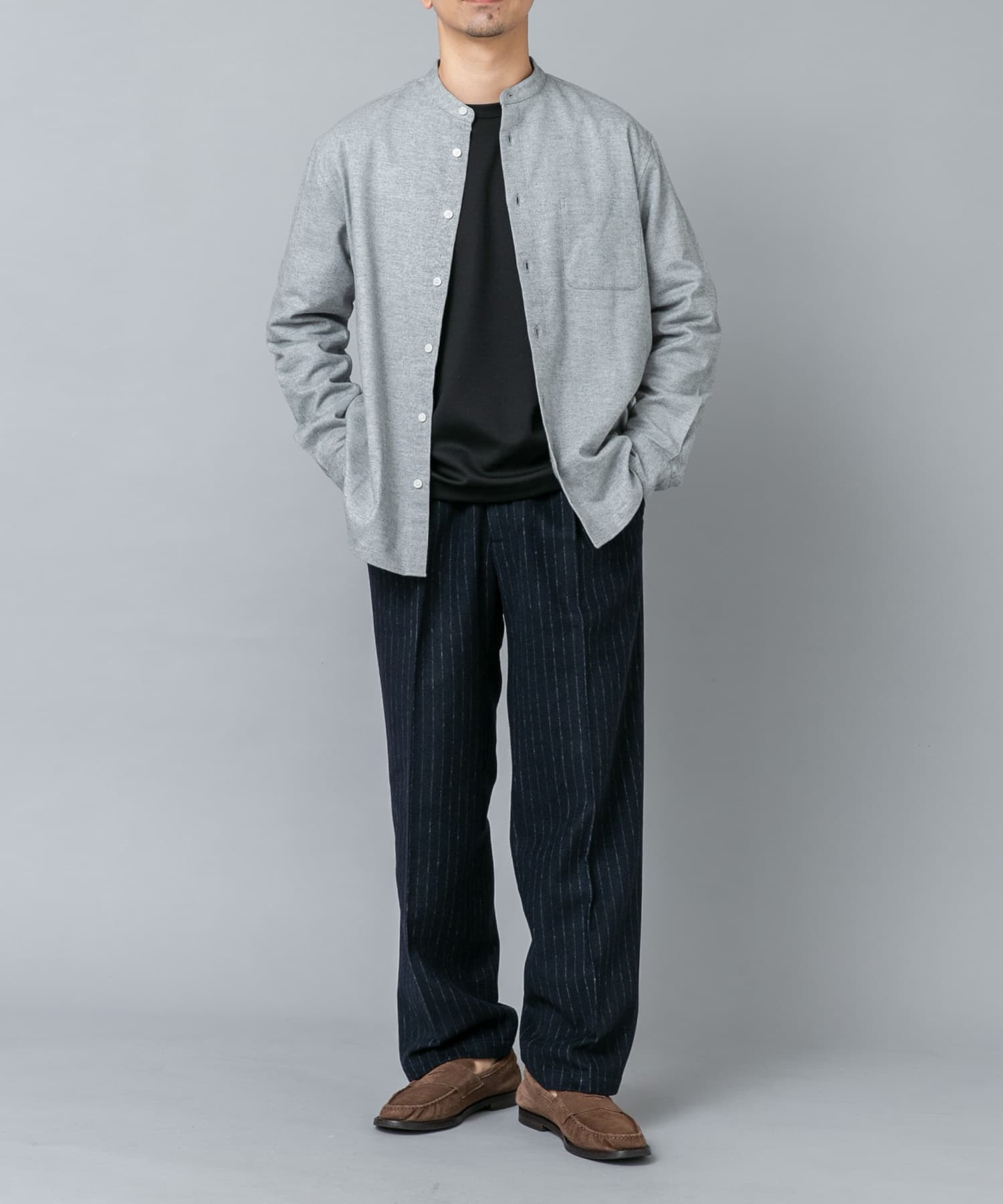 GRAY