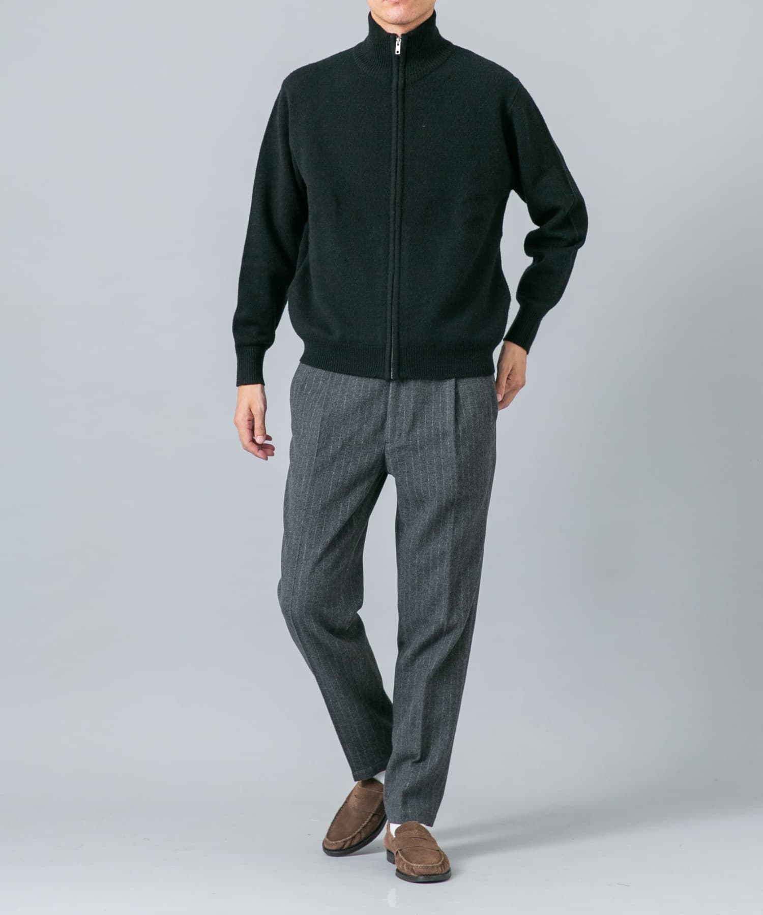 GRAY
