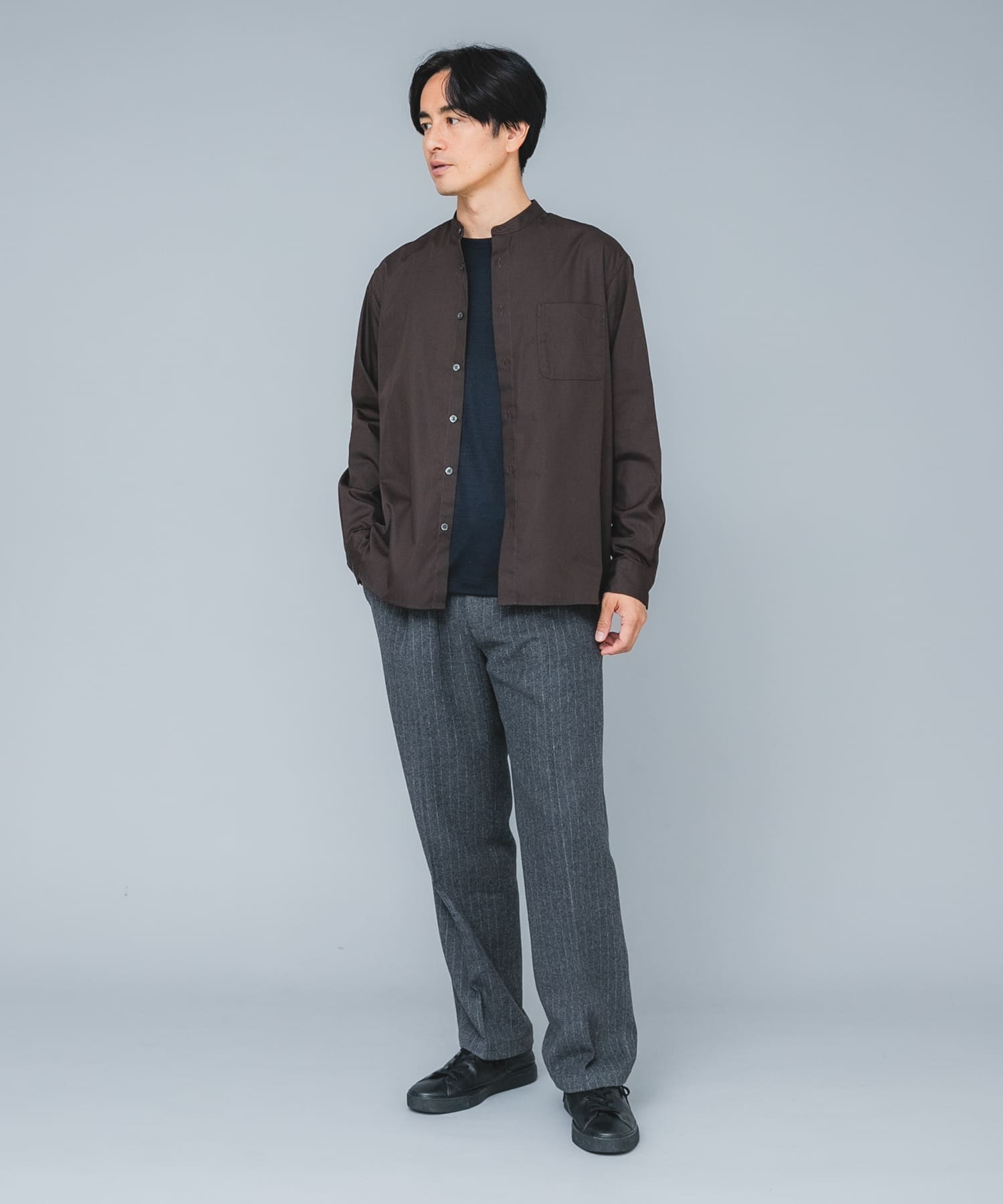 GRAY