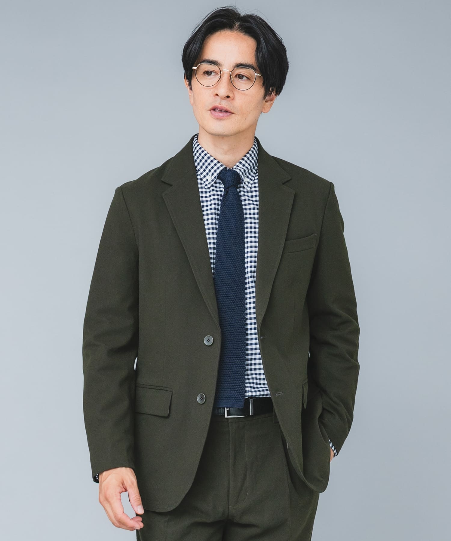 KHAKI