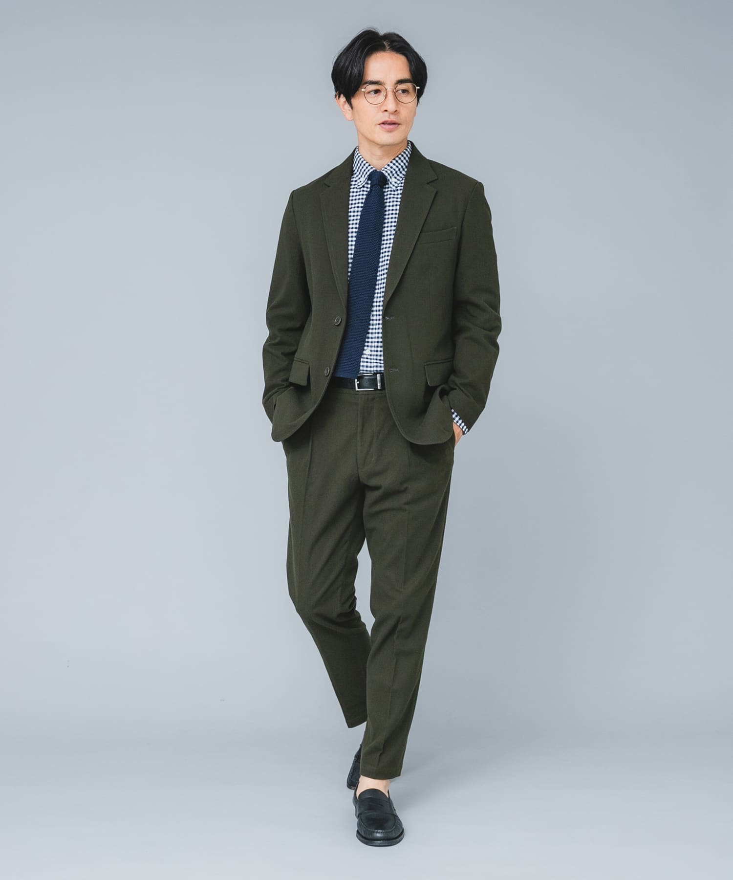 KHAKI