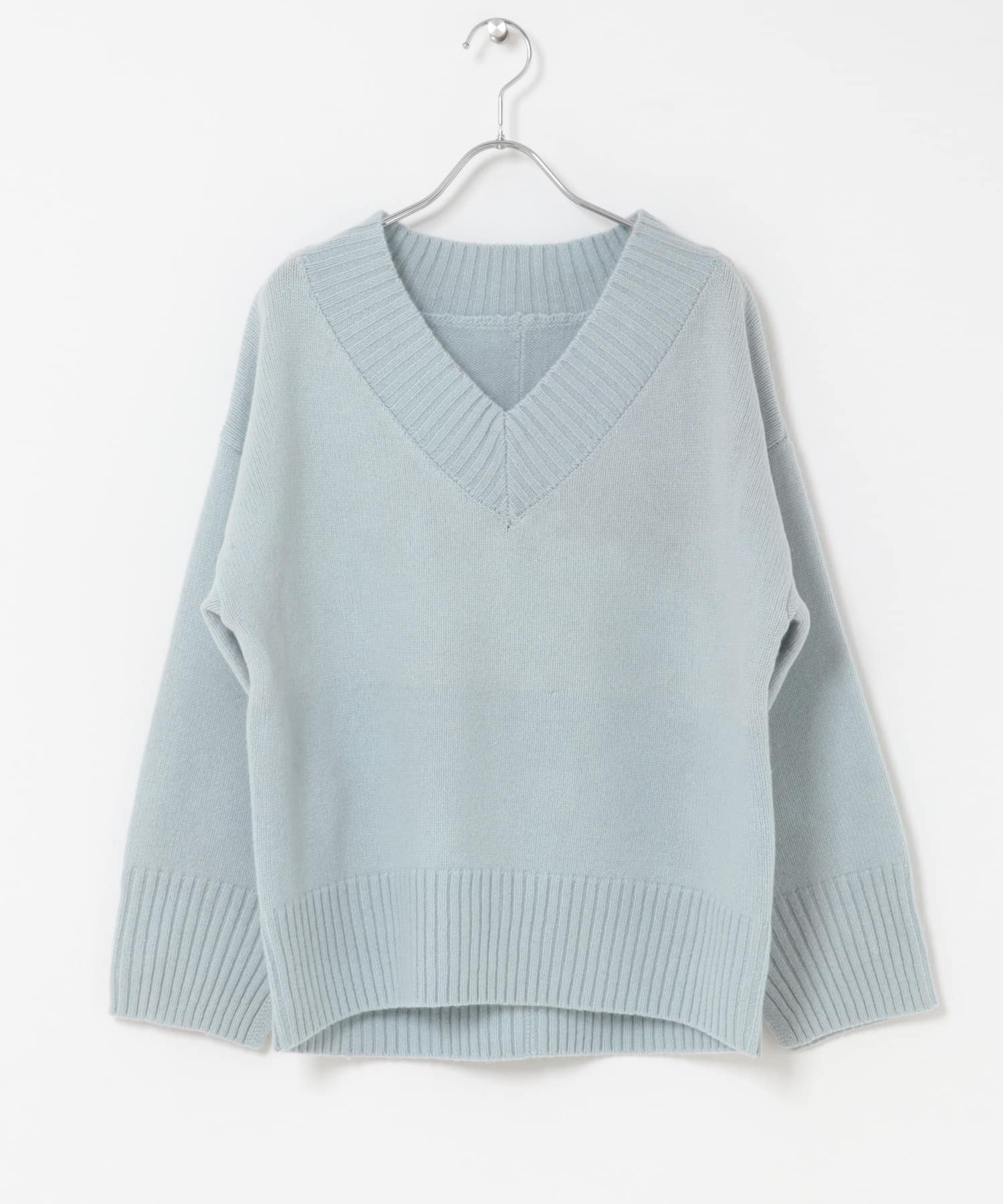 『WEB/一部店舗限定』エクストラファインＶネックニット PALE BLUE Free