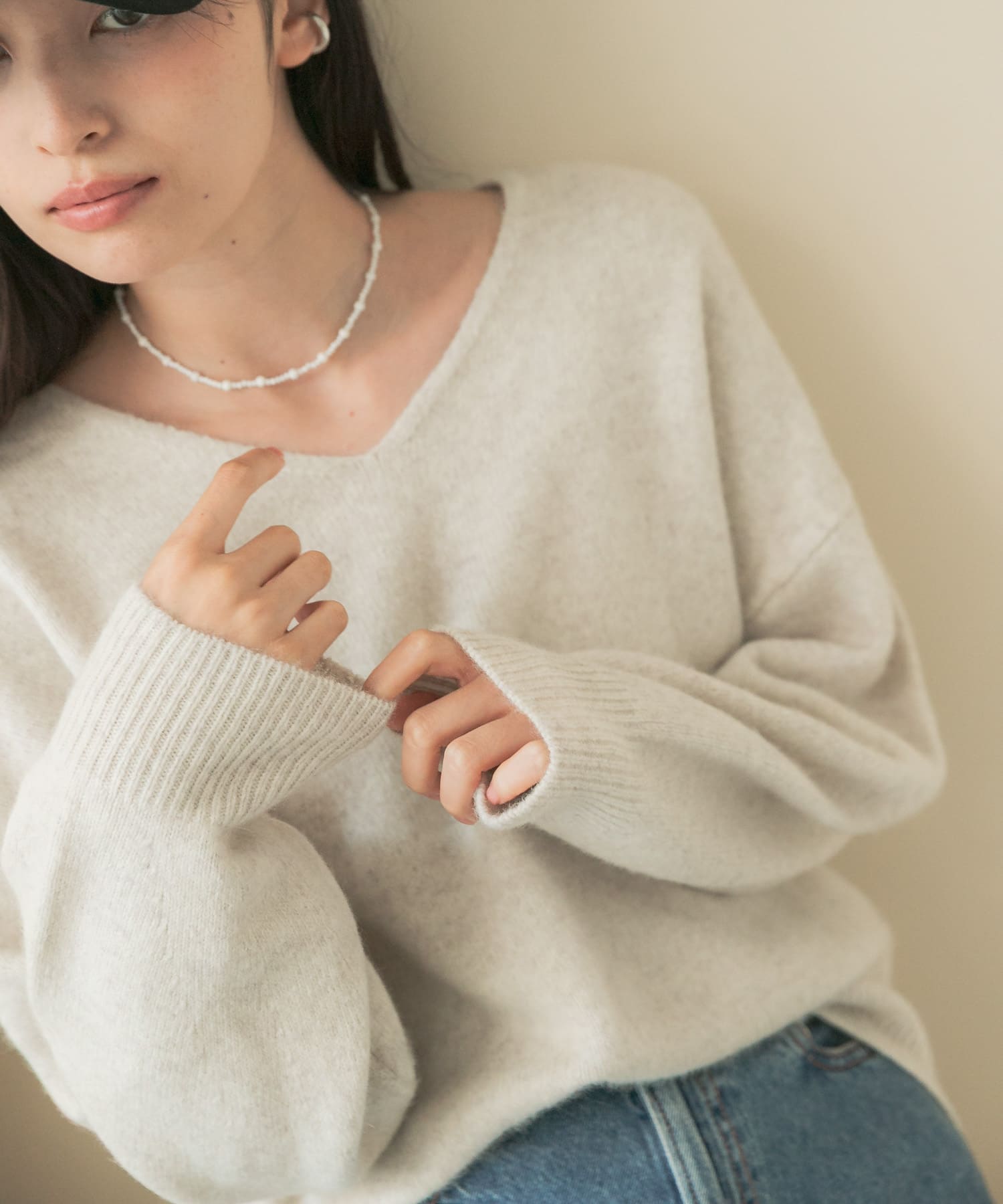『WEB/一部店舗限定』ボリュームスリーブエアリーVネックニット