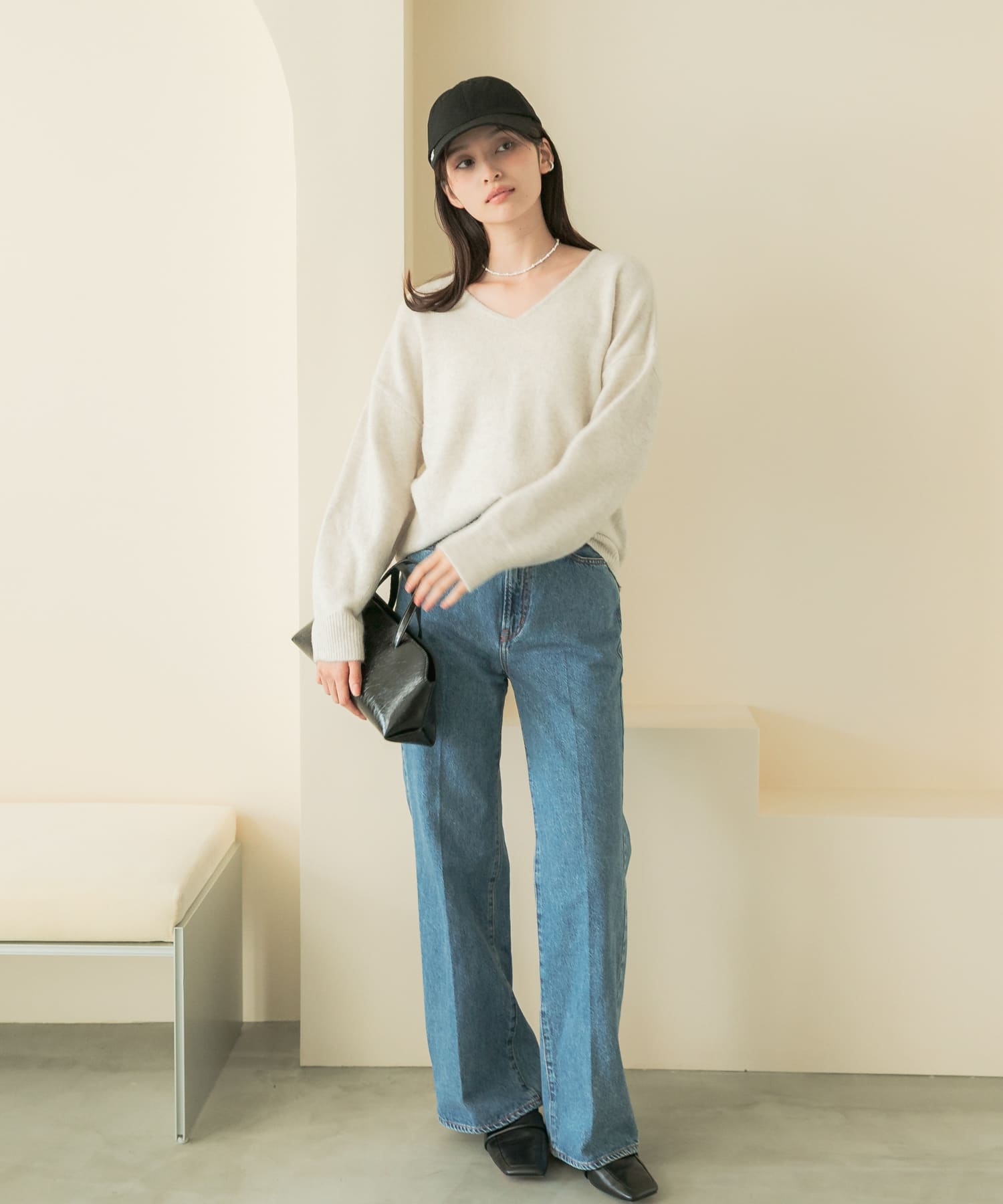 L/BEIGE