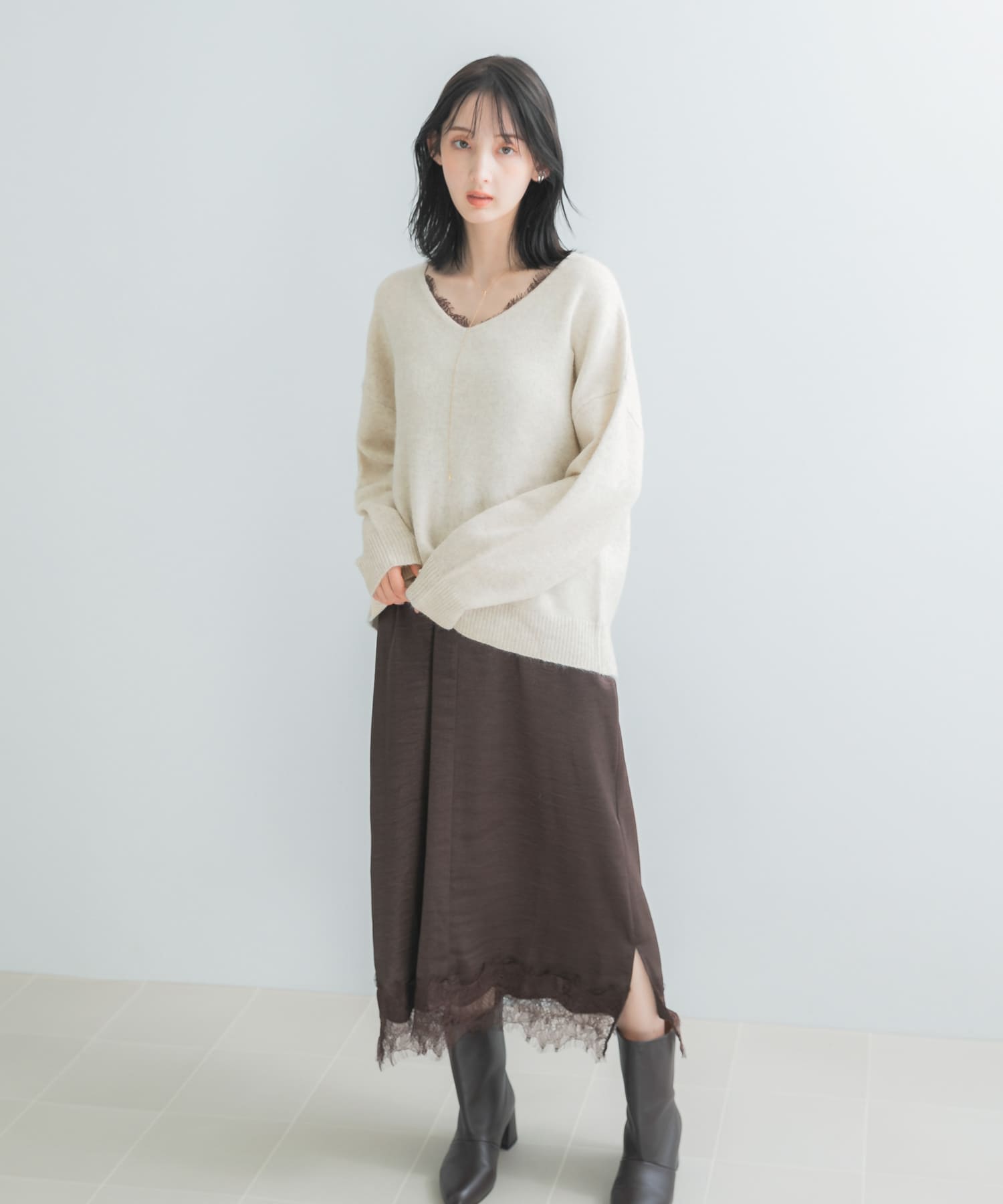 L/BEIGE