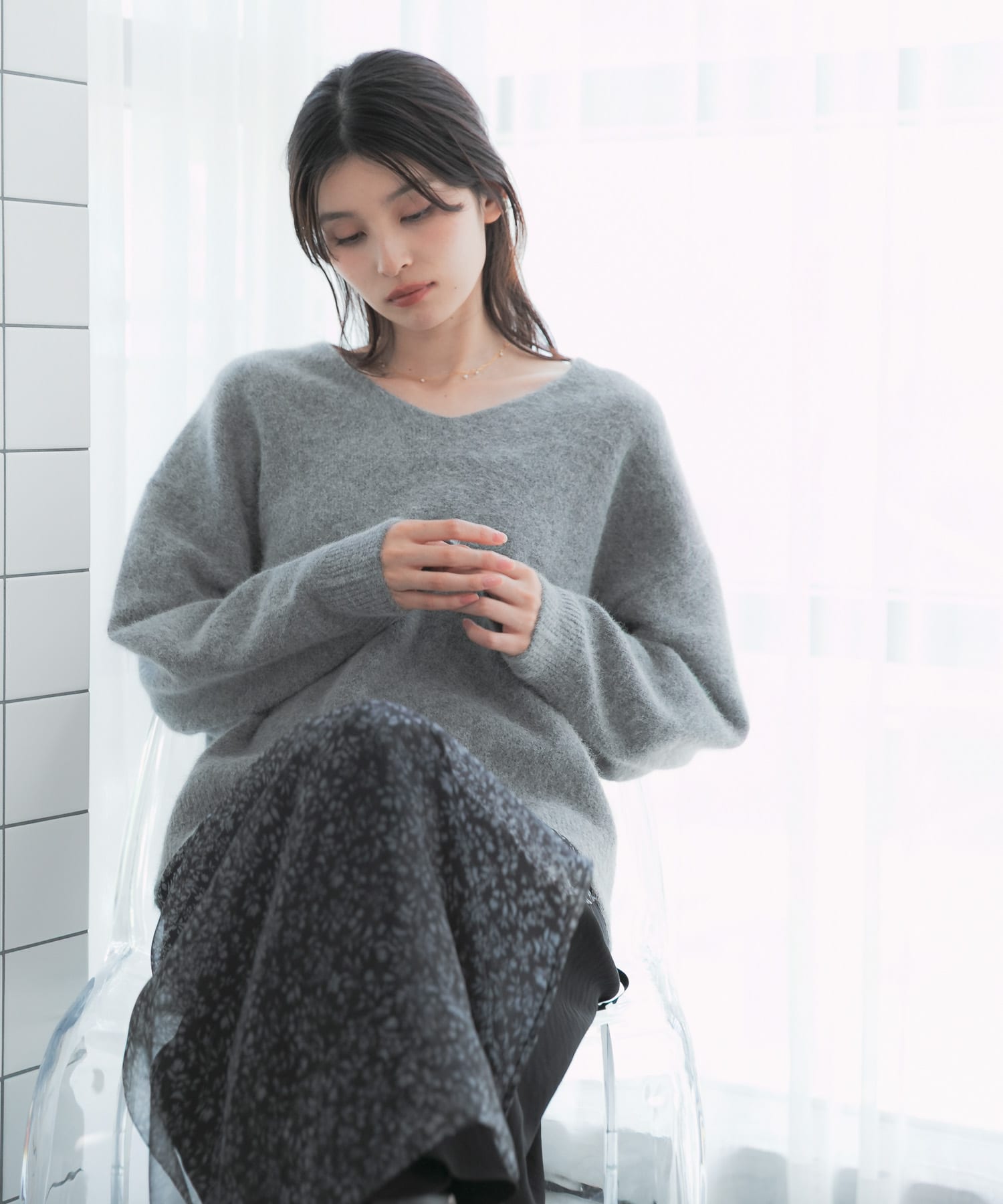 GRAY