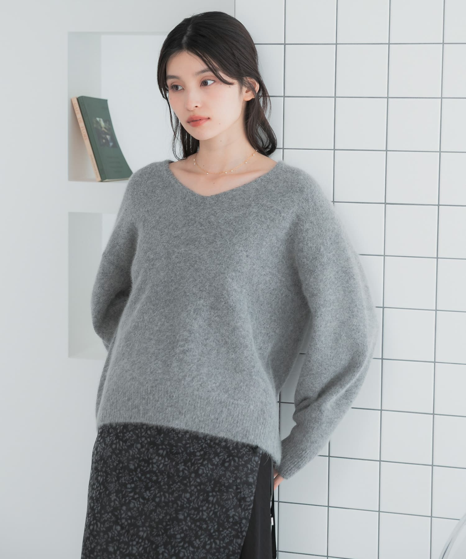 GRAY