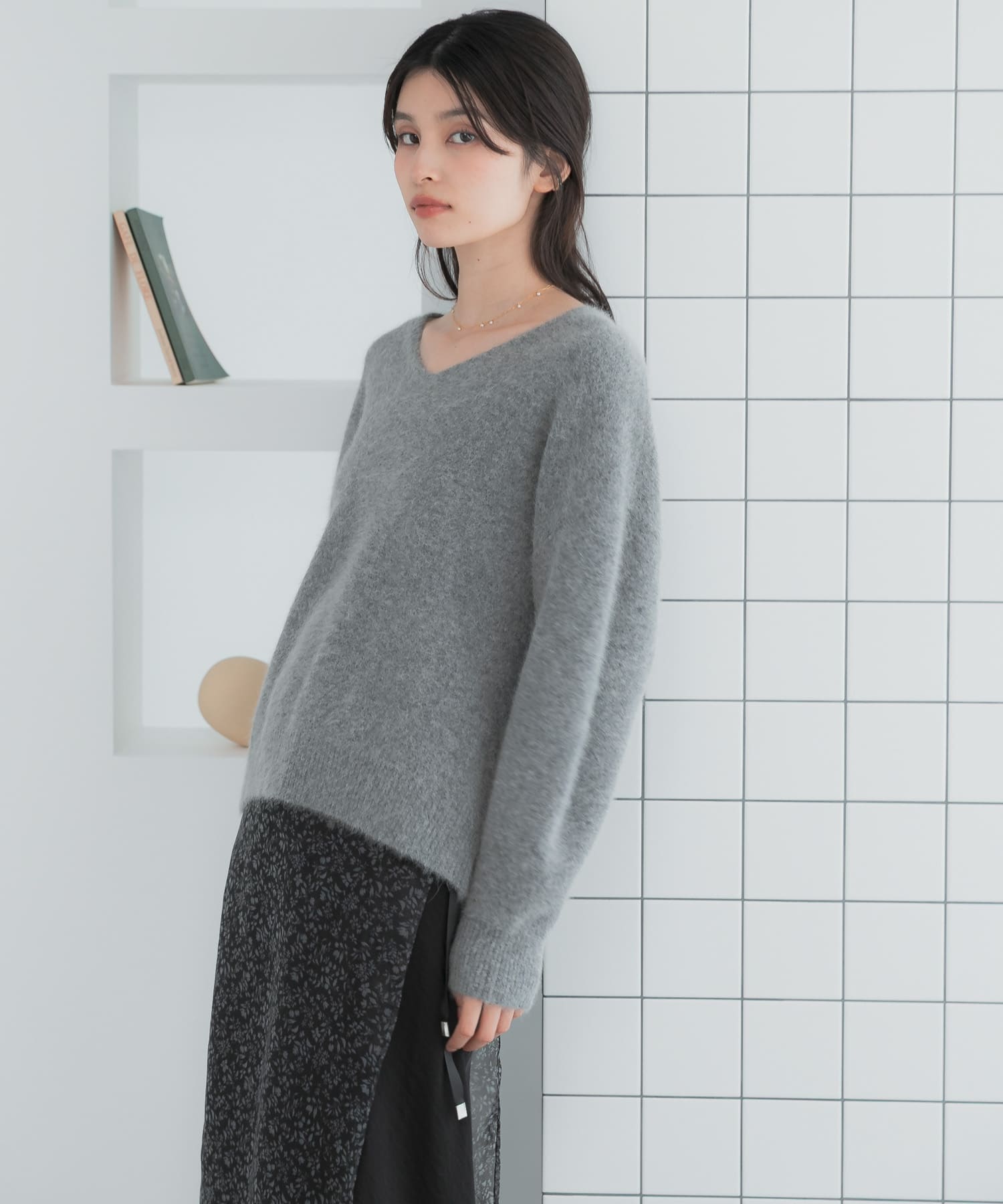 GRAY