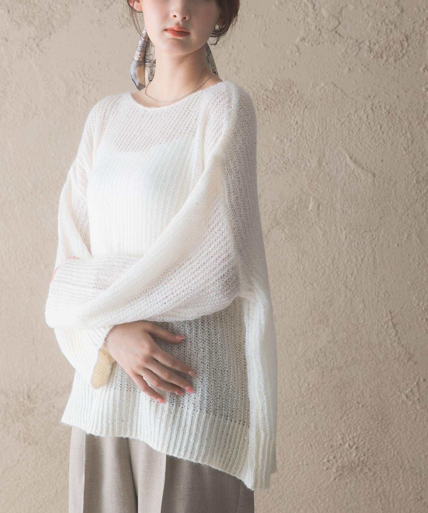 OFF WHITE