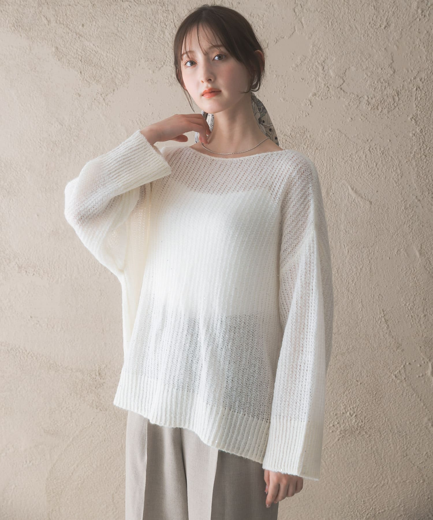 OFF WHITE