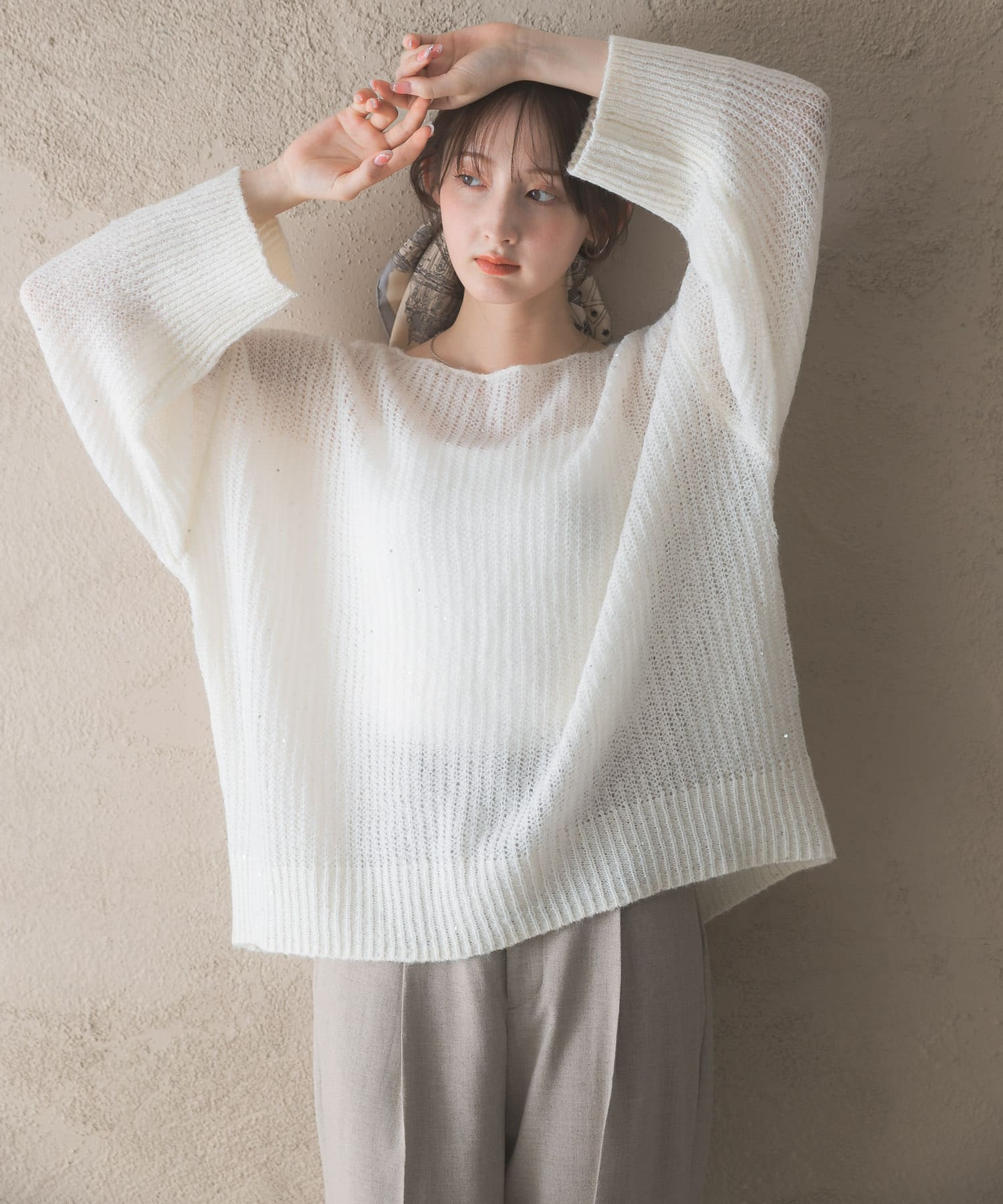 OFF WHITE