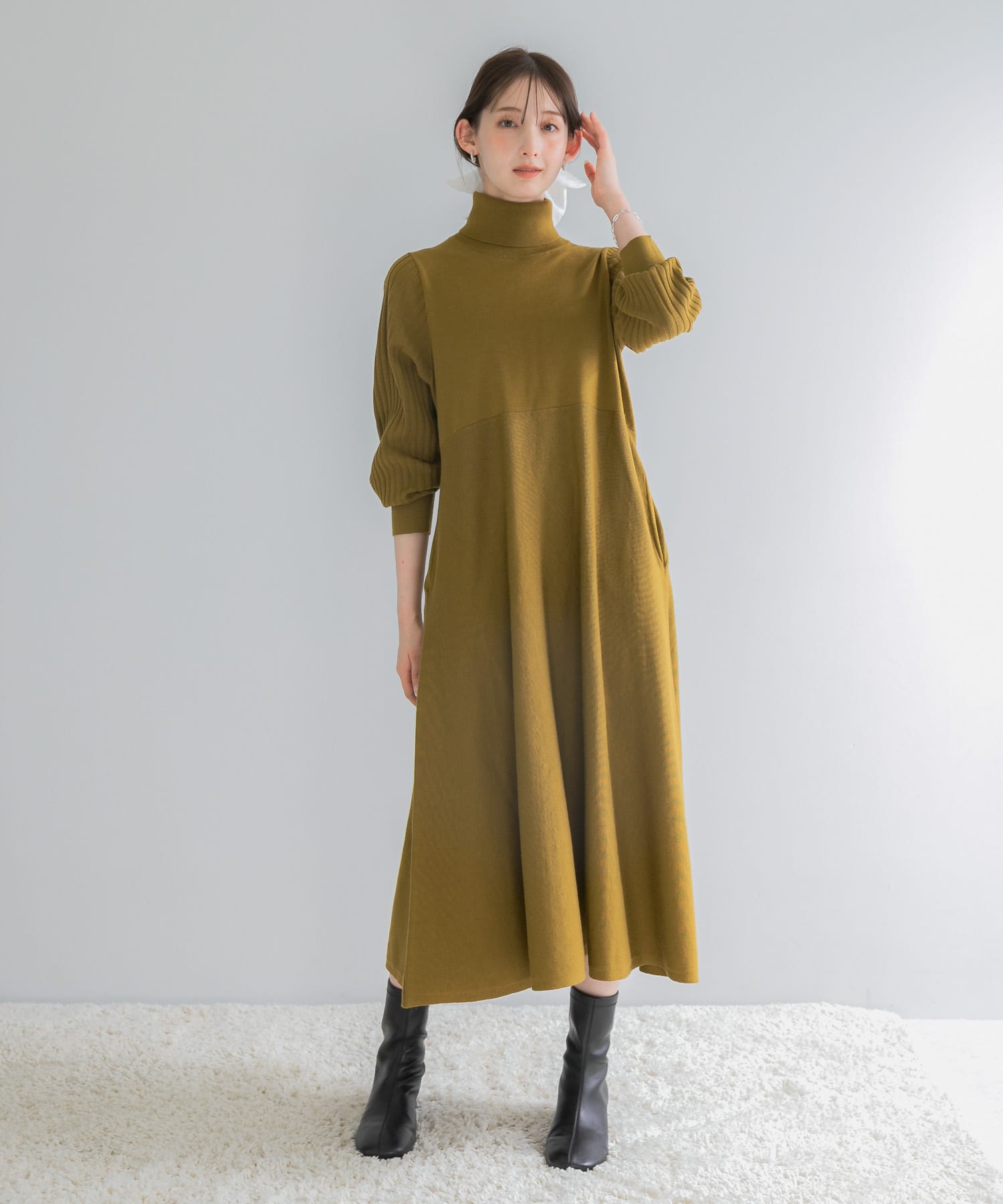 WEB/一部店舗限定』タートルネックデザインスリーブワンピース(36 NAVY