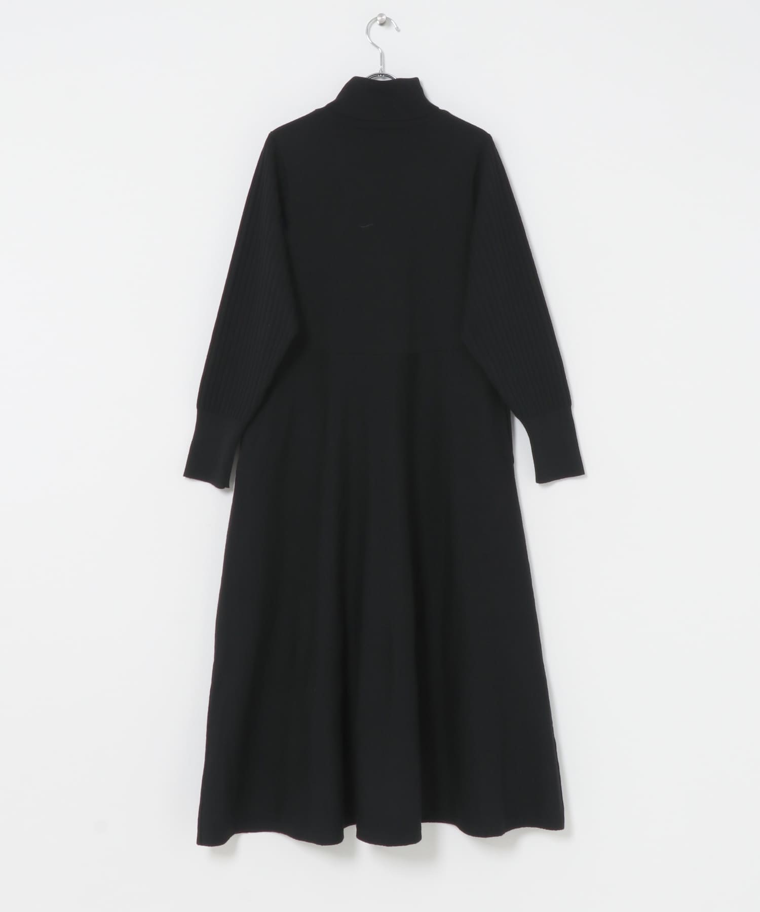 WEB/一部店舗限定』タートルネックデザインスリーブワンピース(36 NAVY