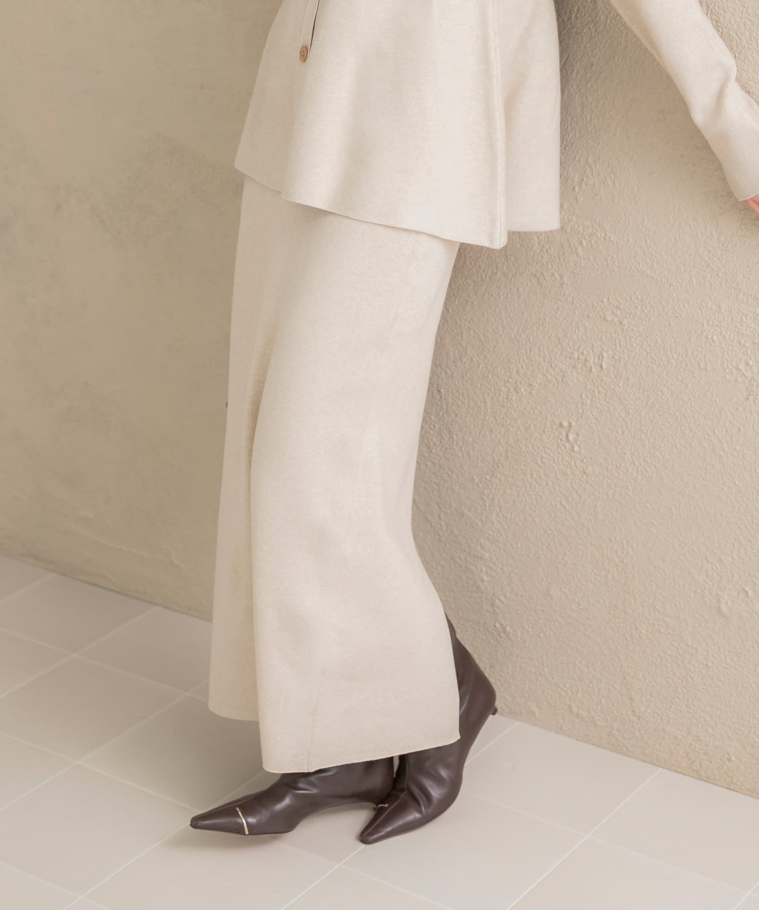 L.BEIGE