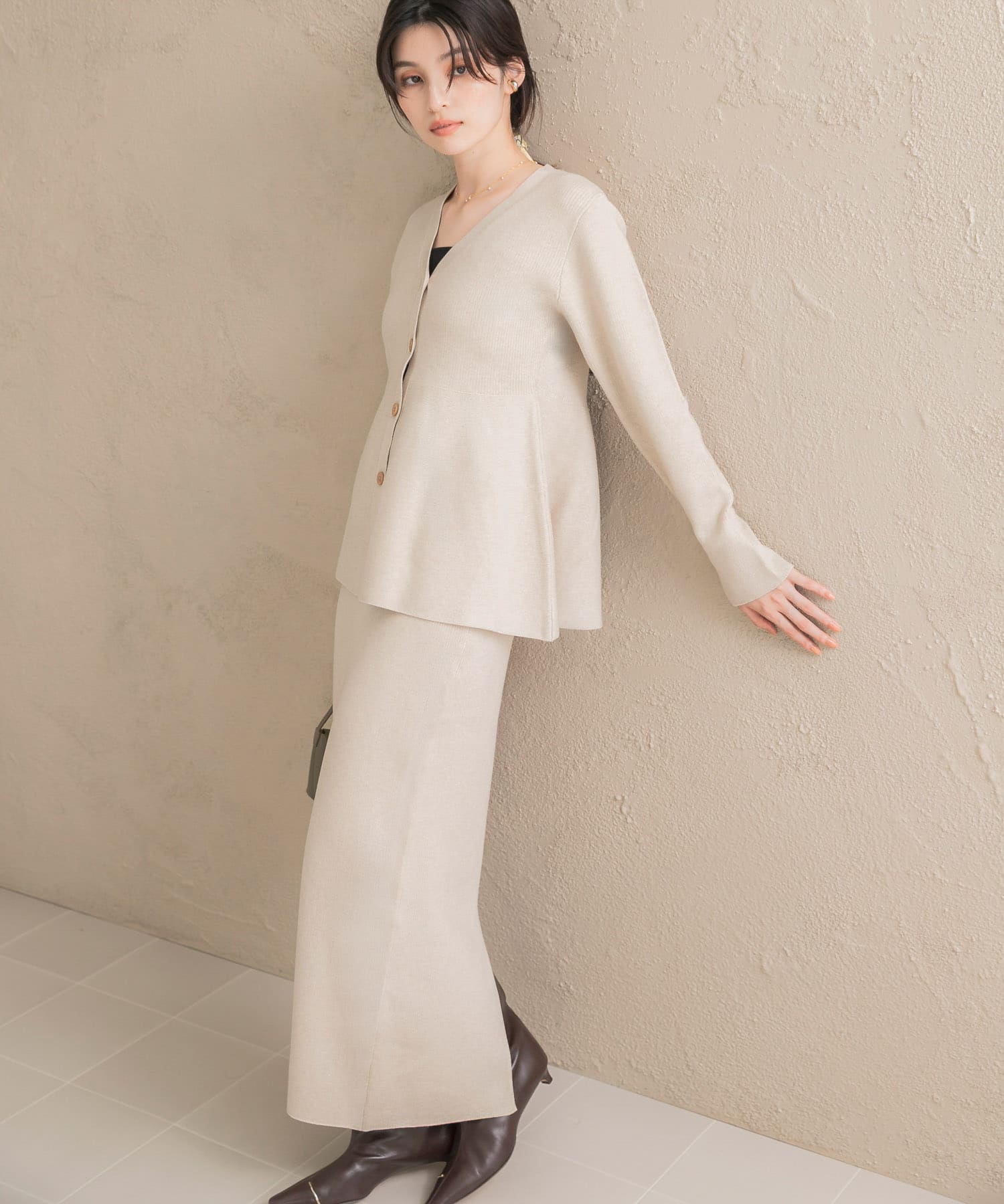 L.BEIGE