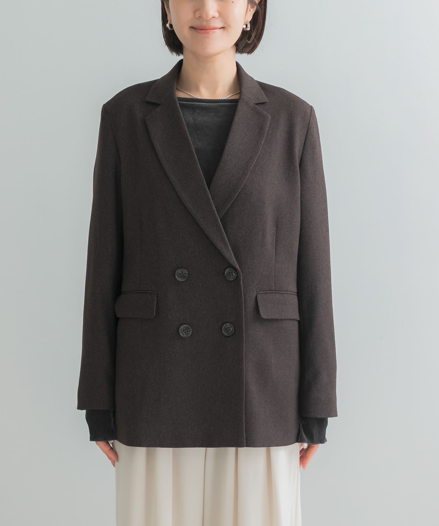 DARK BROWN