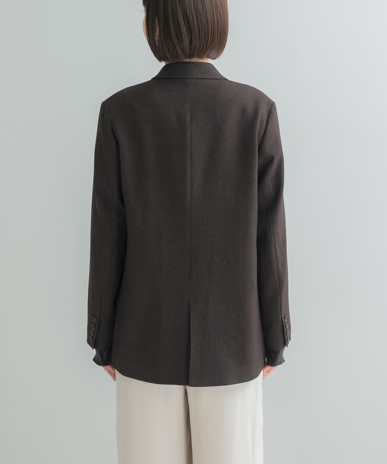 DARK BROWN