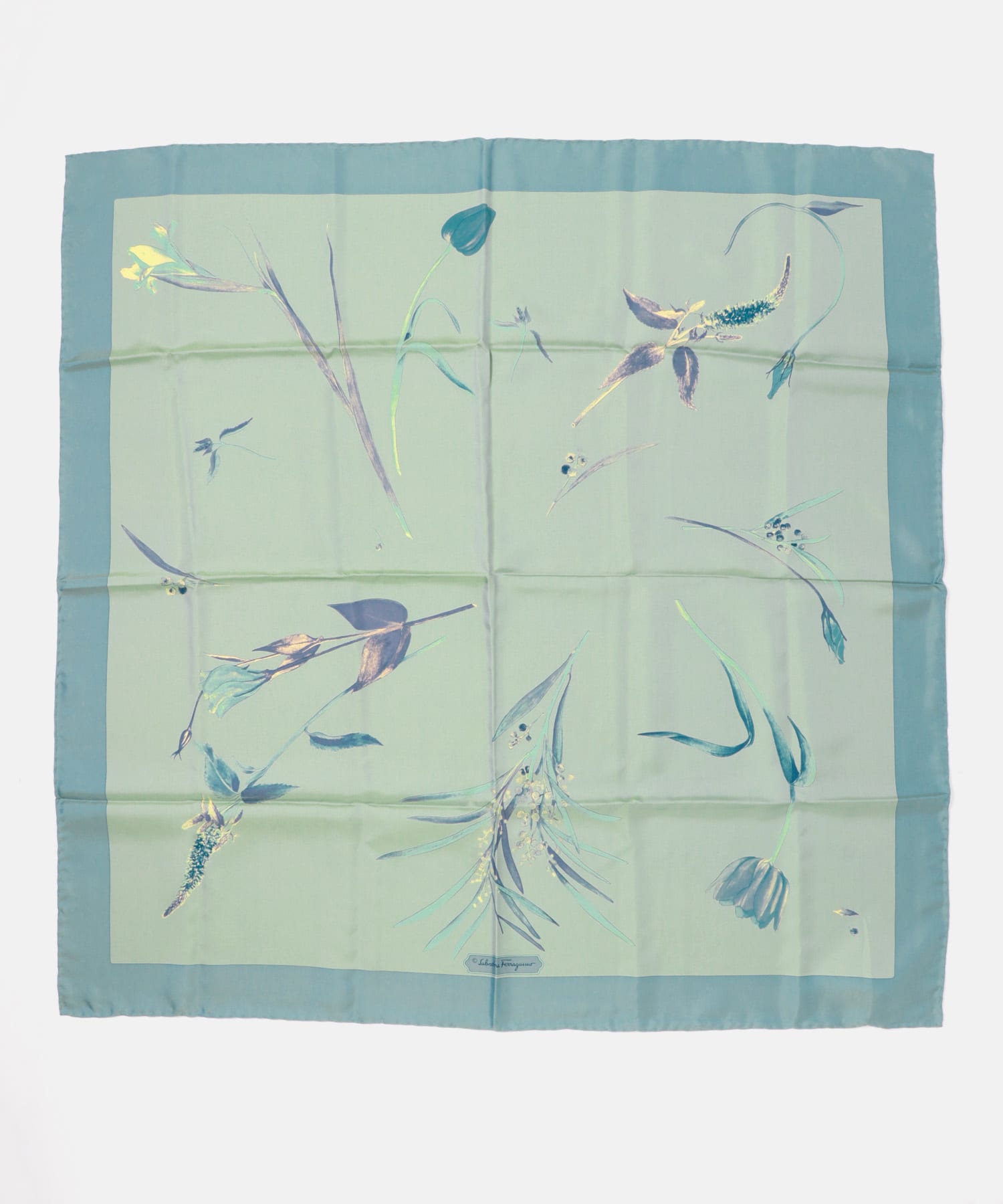 VINTAGE　FERRAGAMOスカーフ