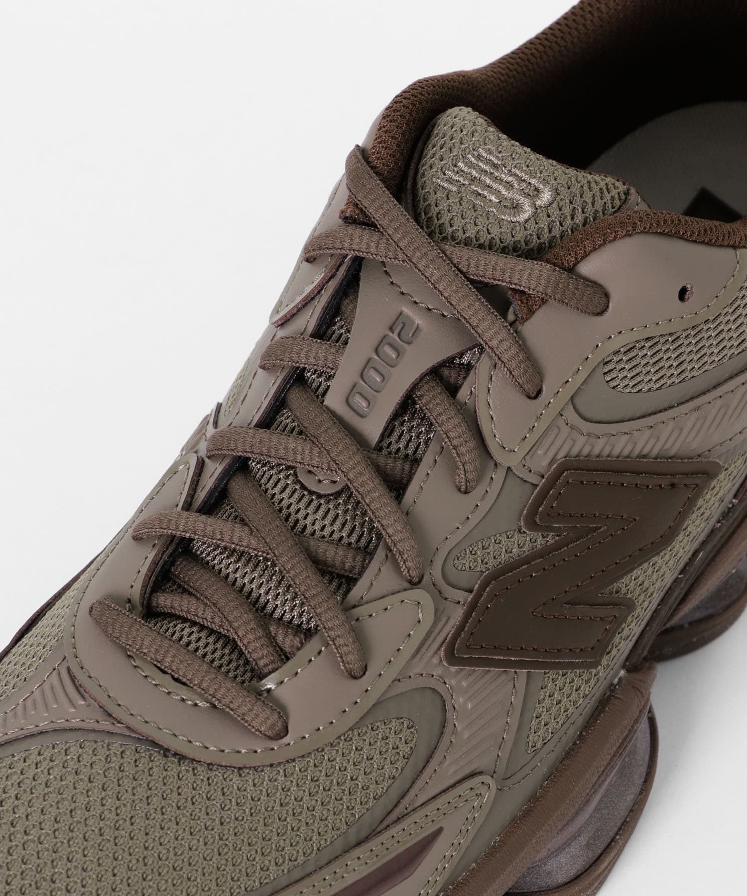 NEW BALANCE　ABZORB 2000 4EY BROWN 26