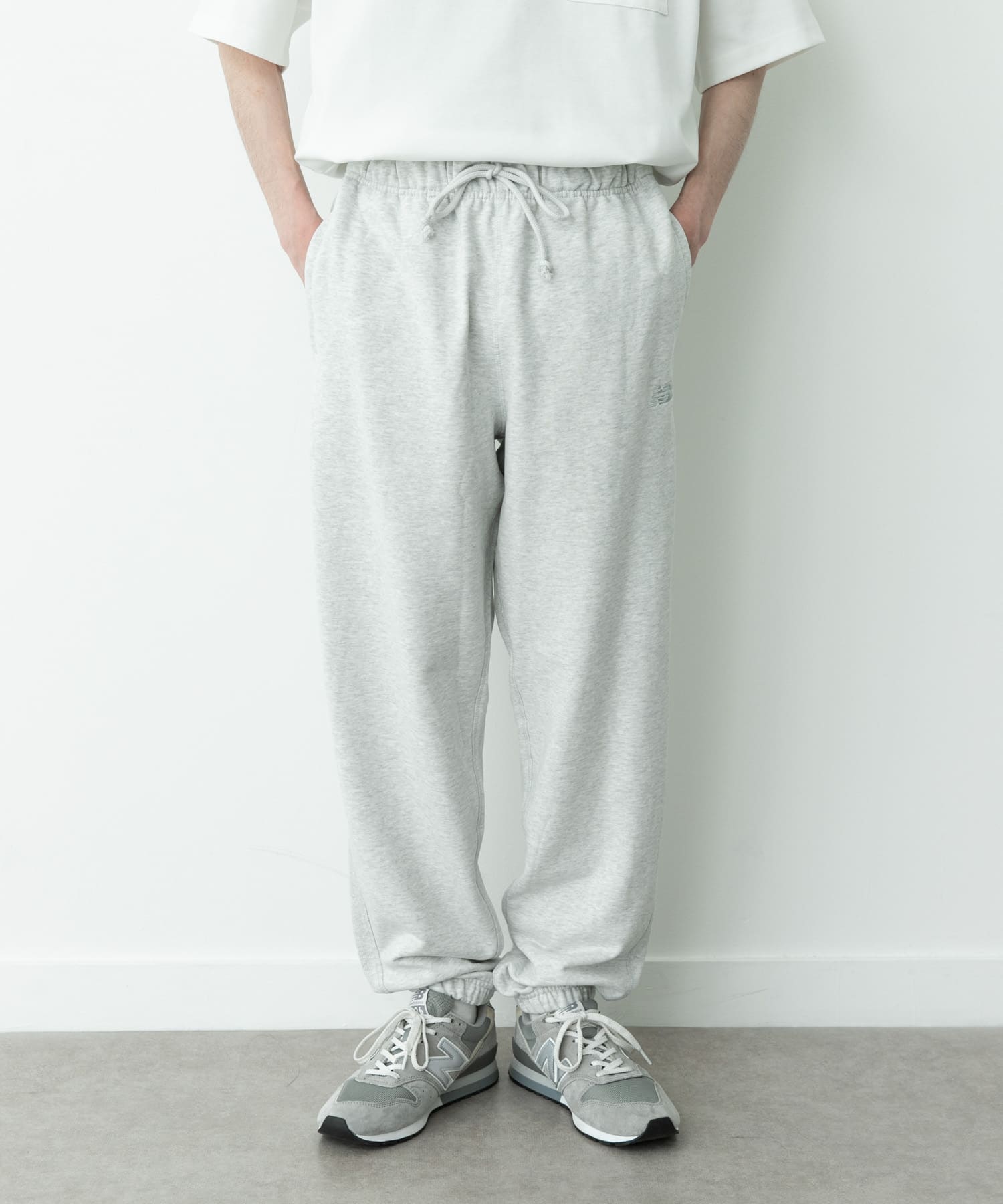 NEW BALANCE　スウェットジョガーパンツ