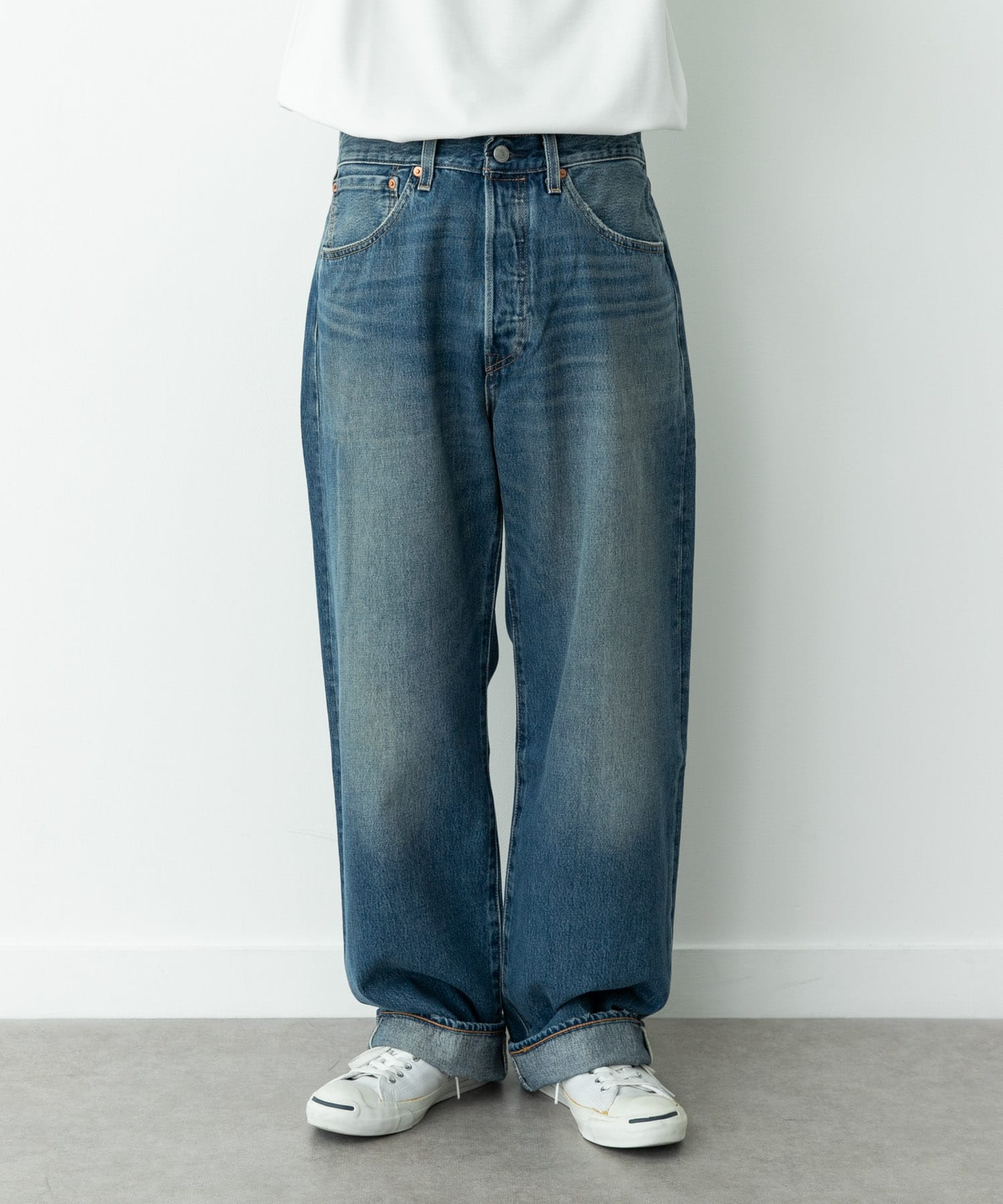 身長 : 173cm サイズ : 32