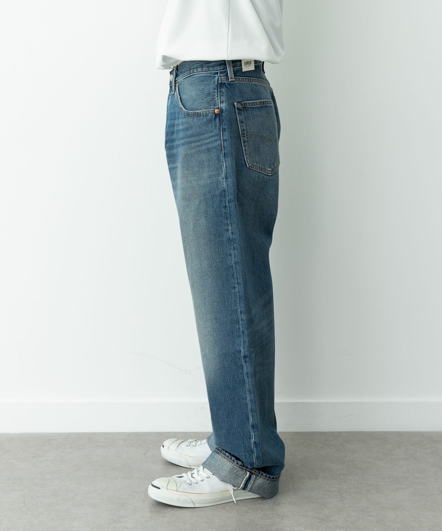 身長 : 173cm サイズ : 32