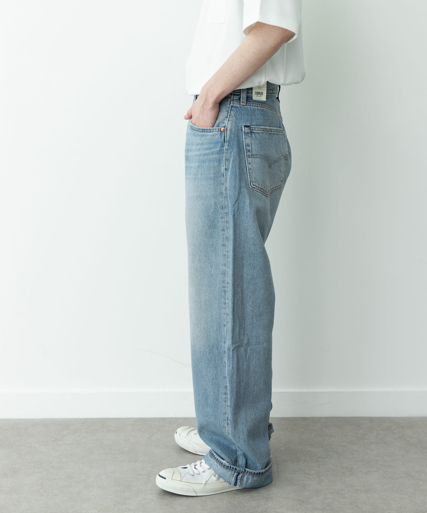 身長 : 173cm サイズ : 32