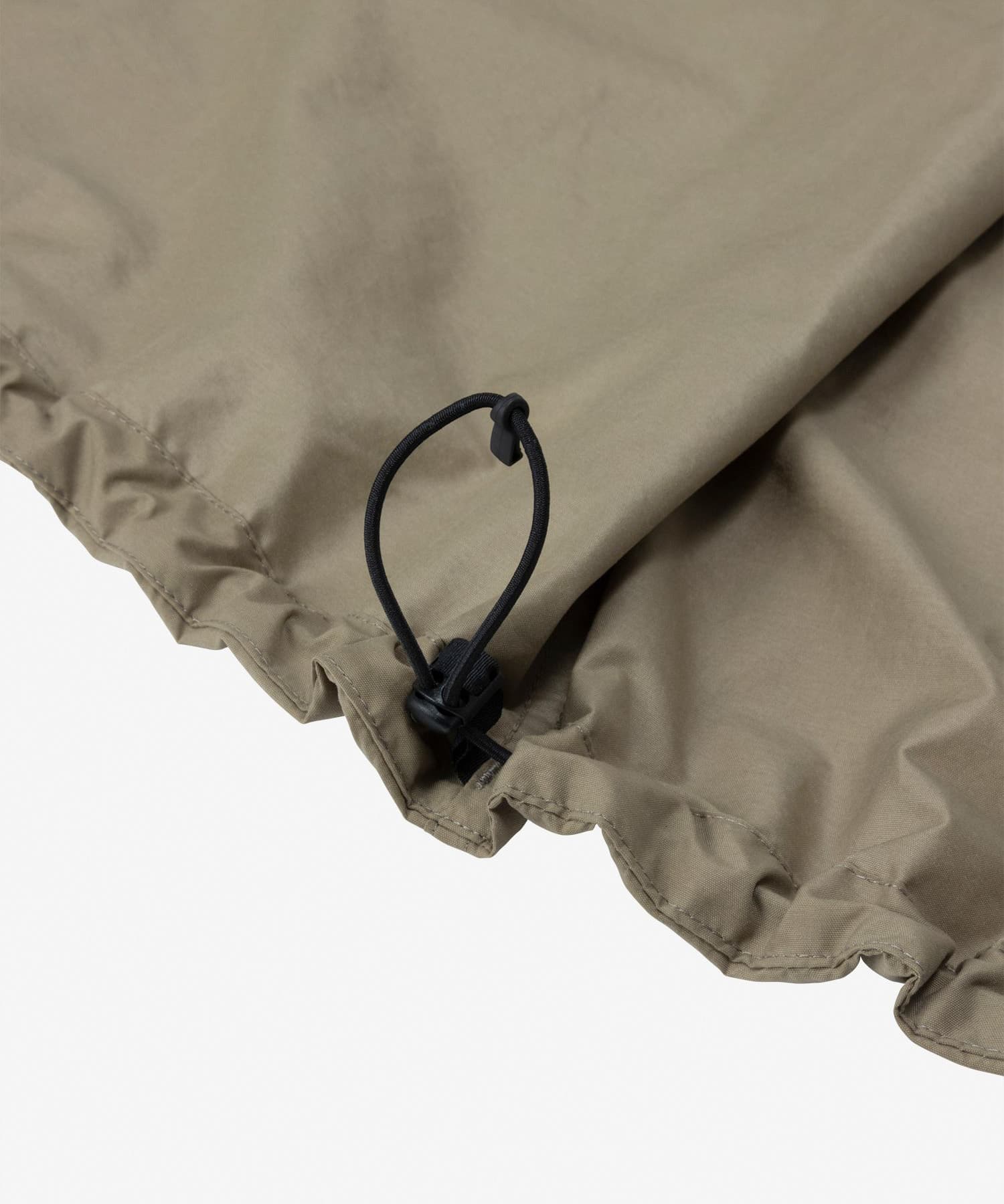 クラシックカーキ