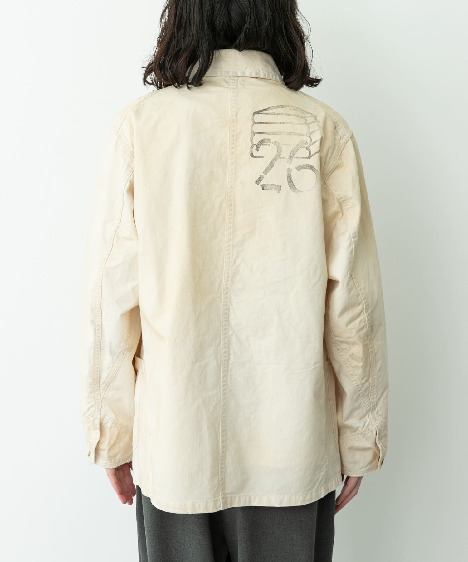 OFF WHITE