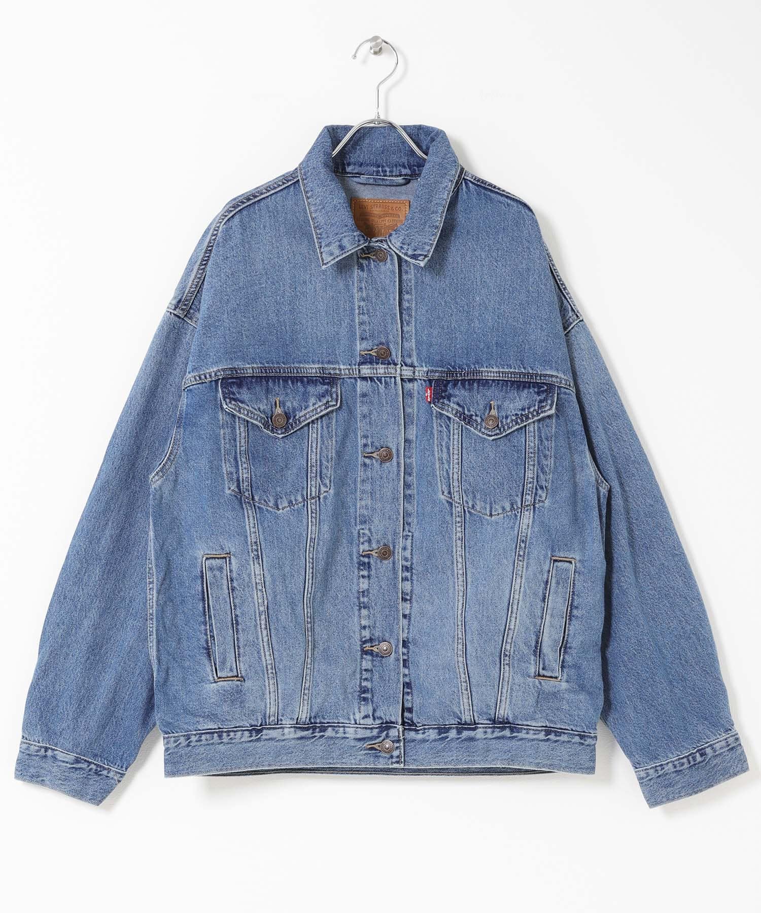 LEVI’S　XL WOMENS TRUCKER