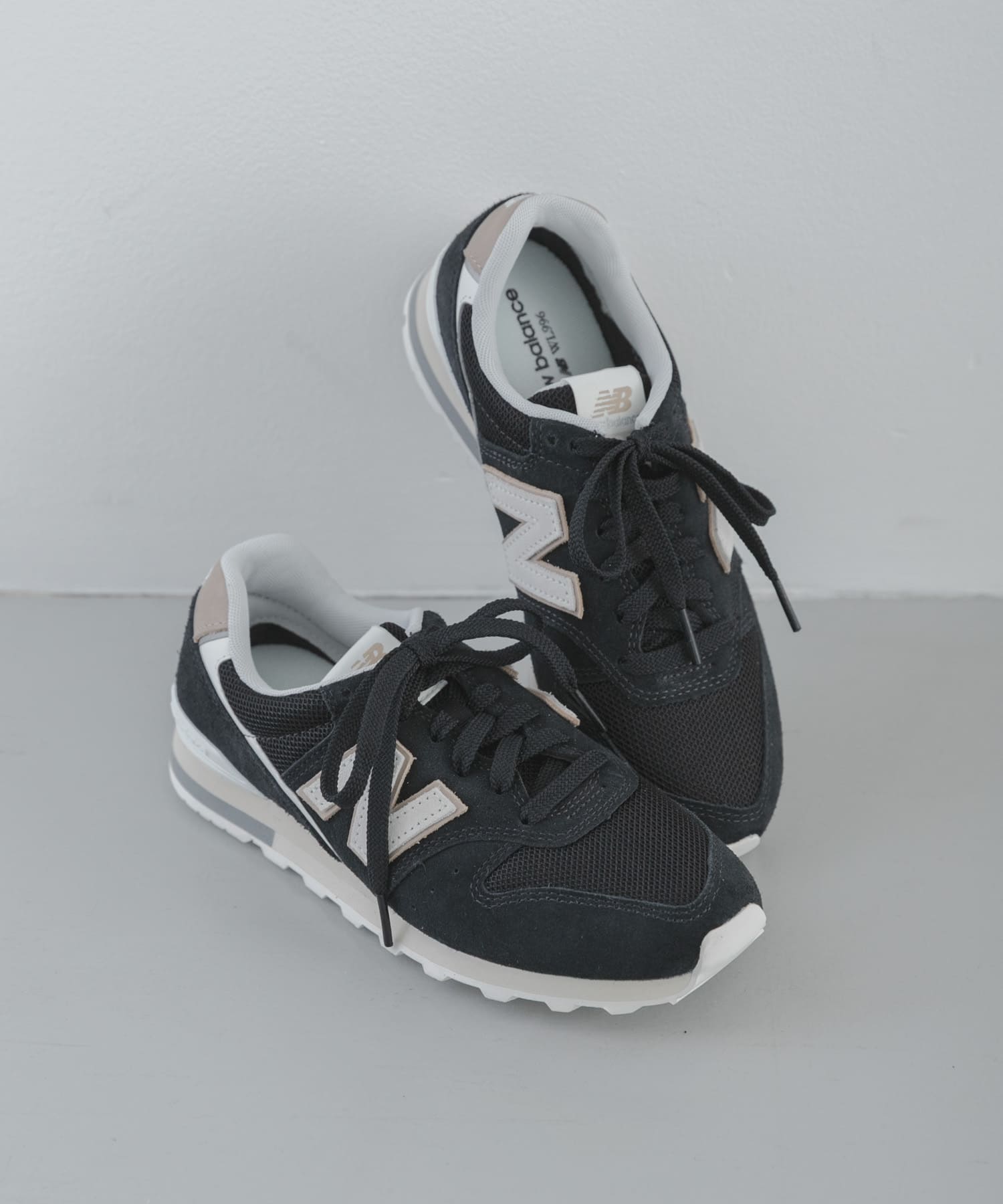 NEW BALANCE　W996 BLACK 23