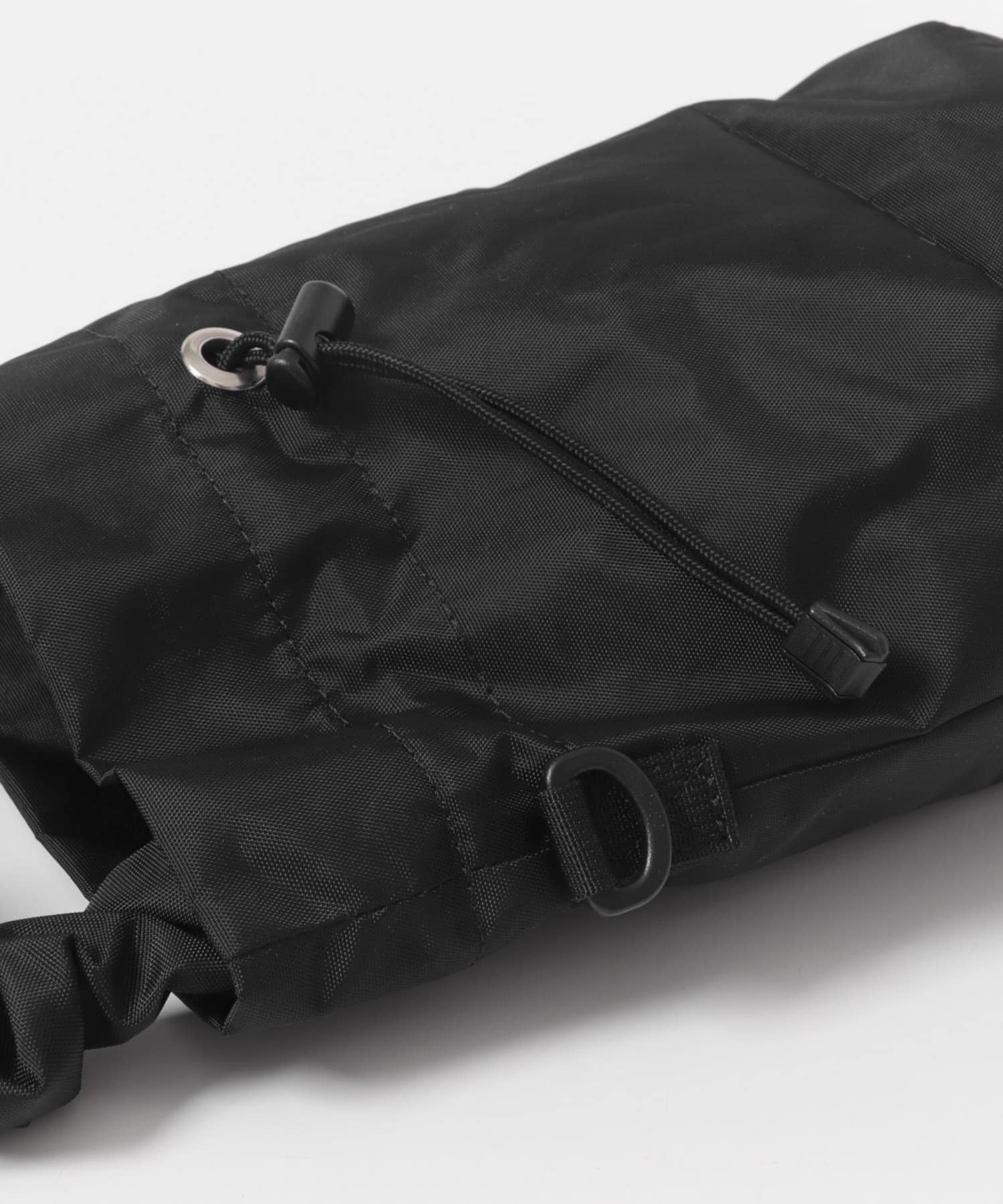 DRIFTER　GATHER HANDLE POUCH BLACK One