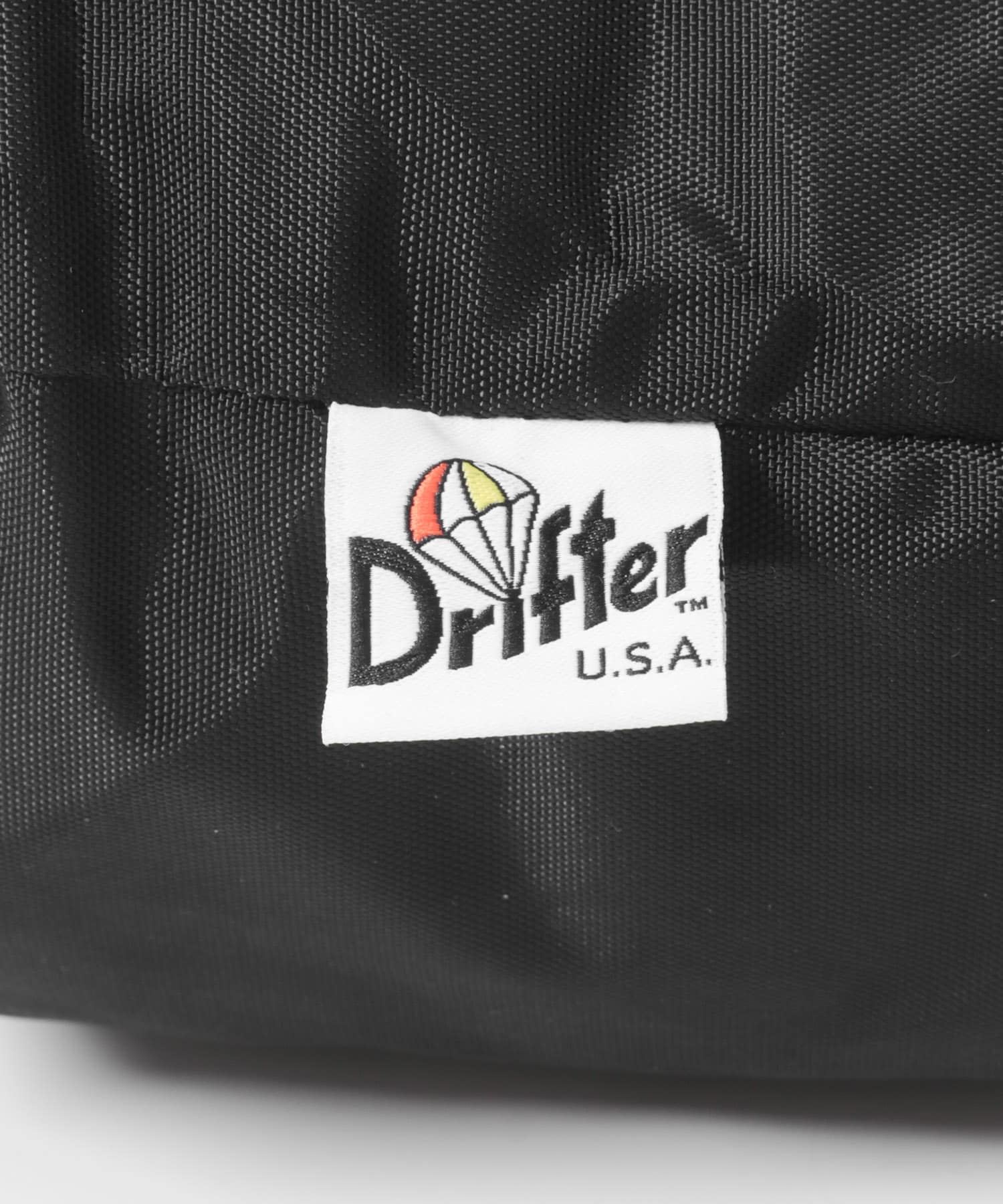 DRIFTER　GATHER HANDLE POUCH BLACK One