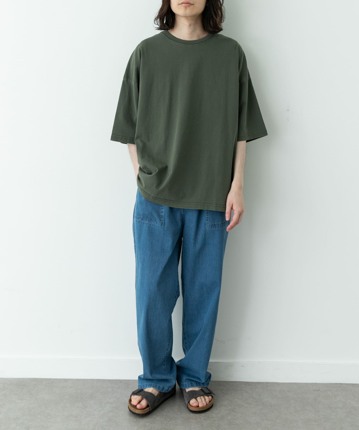 KHAKI