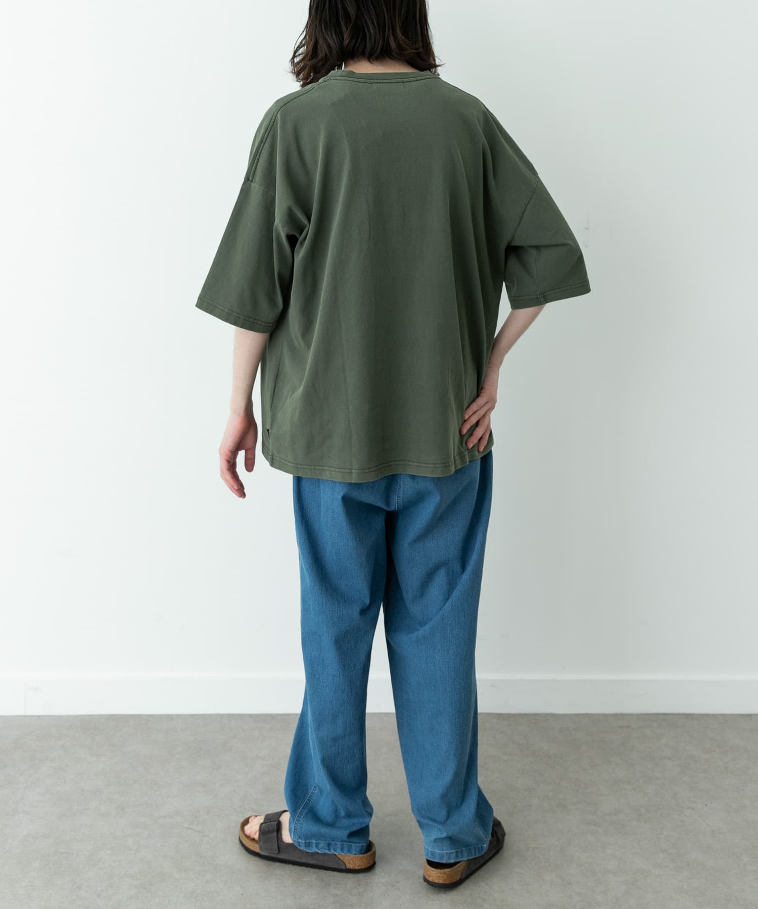 KHAKI