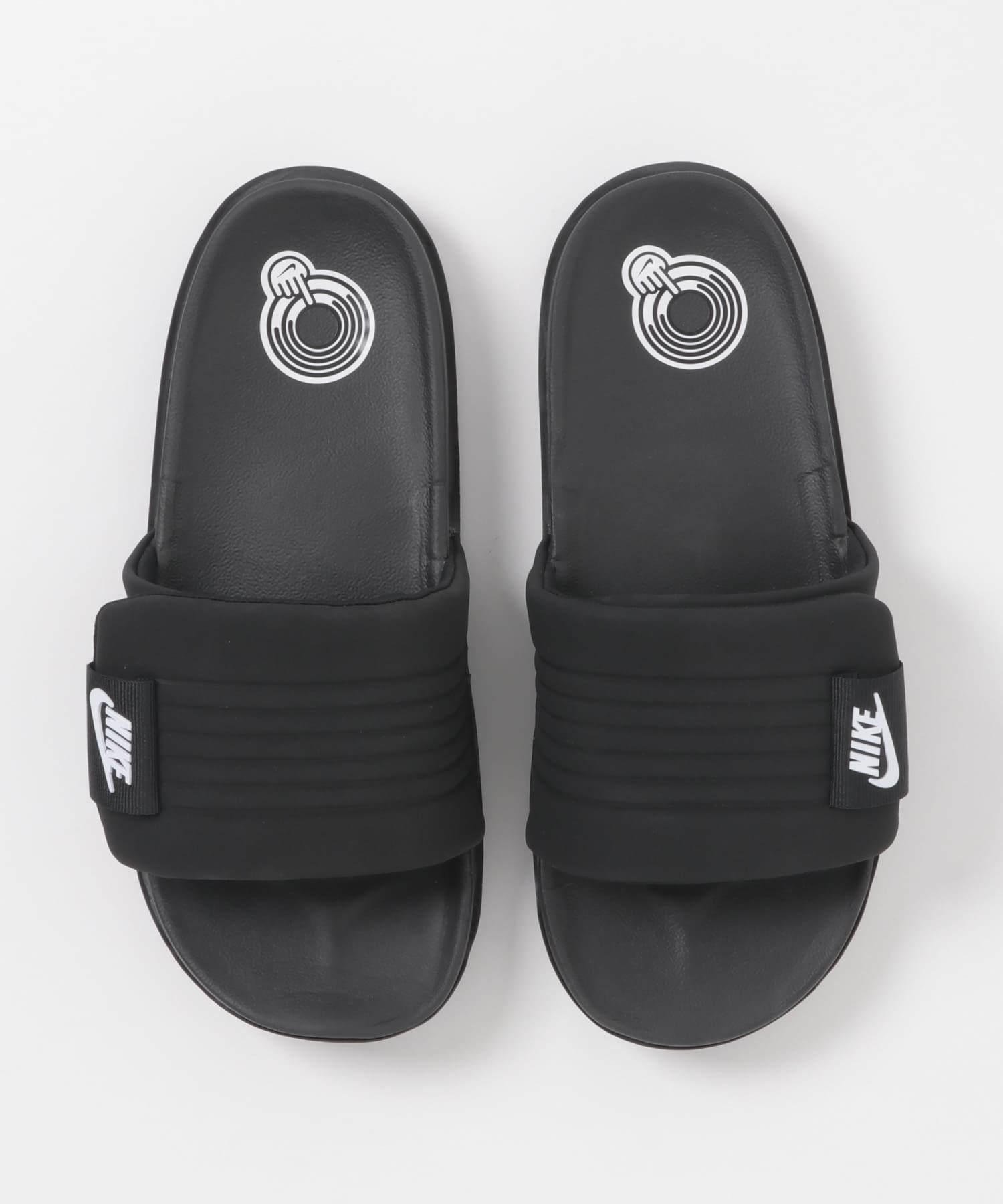 NIKE　OFFCOURT ADJUST SLIDE BLACK 26