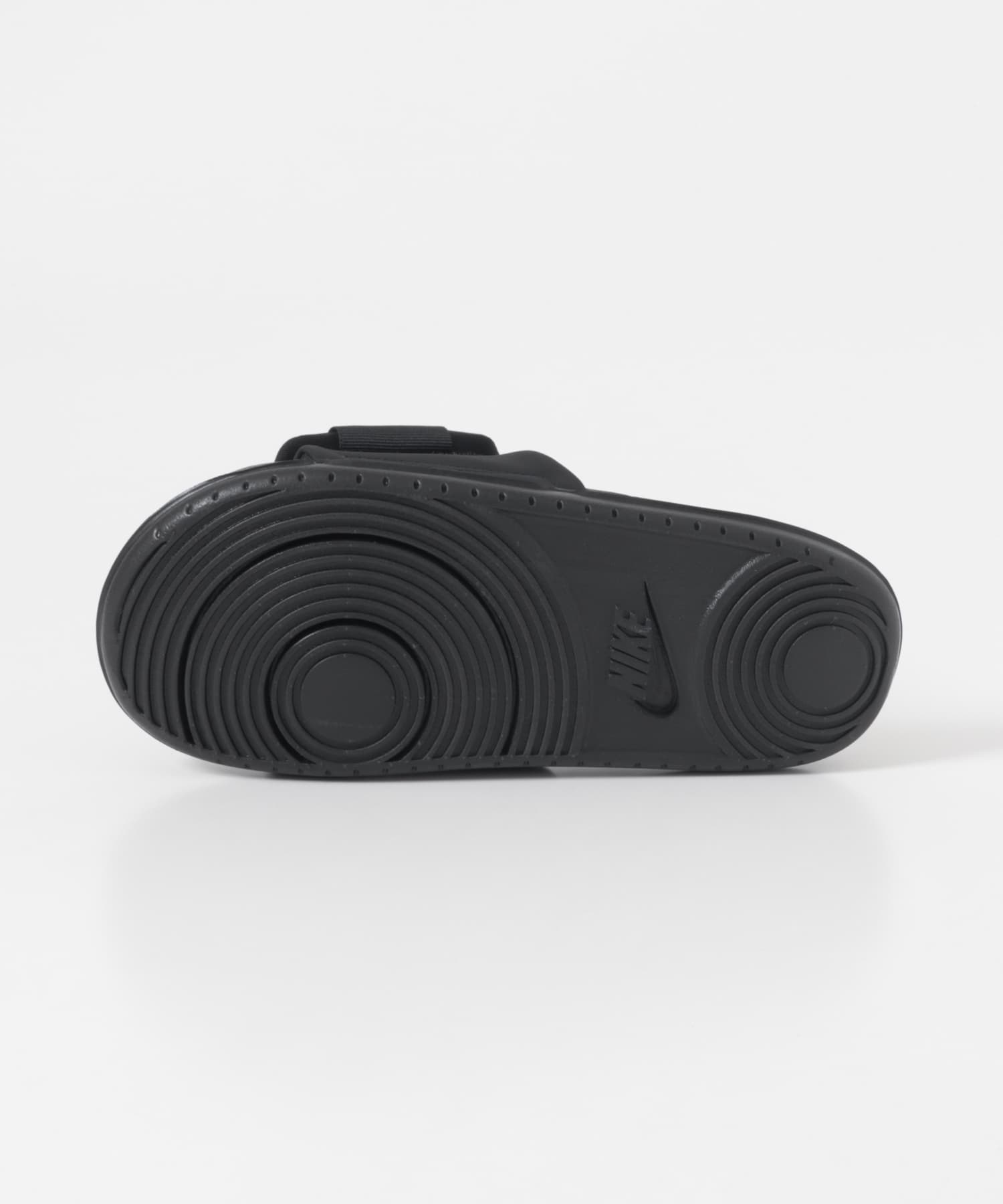 NIKE　OFFCOURT ADJUST SLIDE BLACK 26