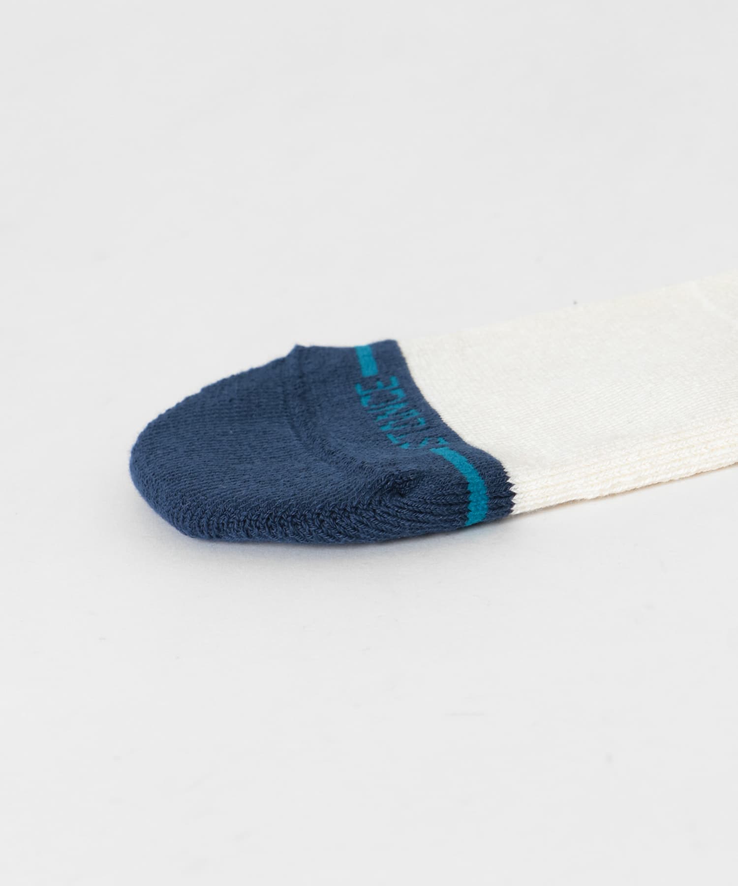 STANCE SOCKS　BLURRED CREW CANVAS L