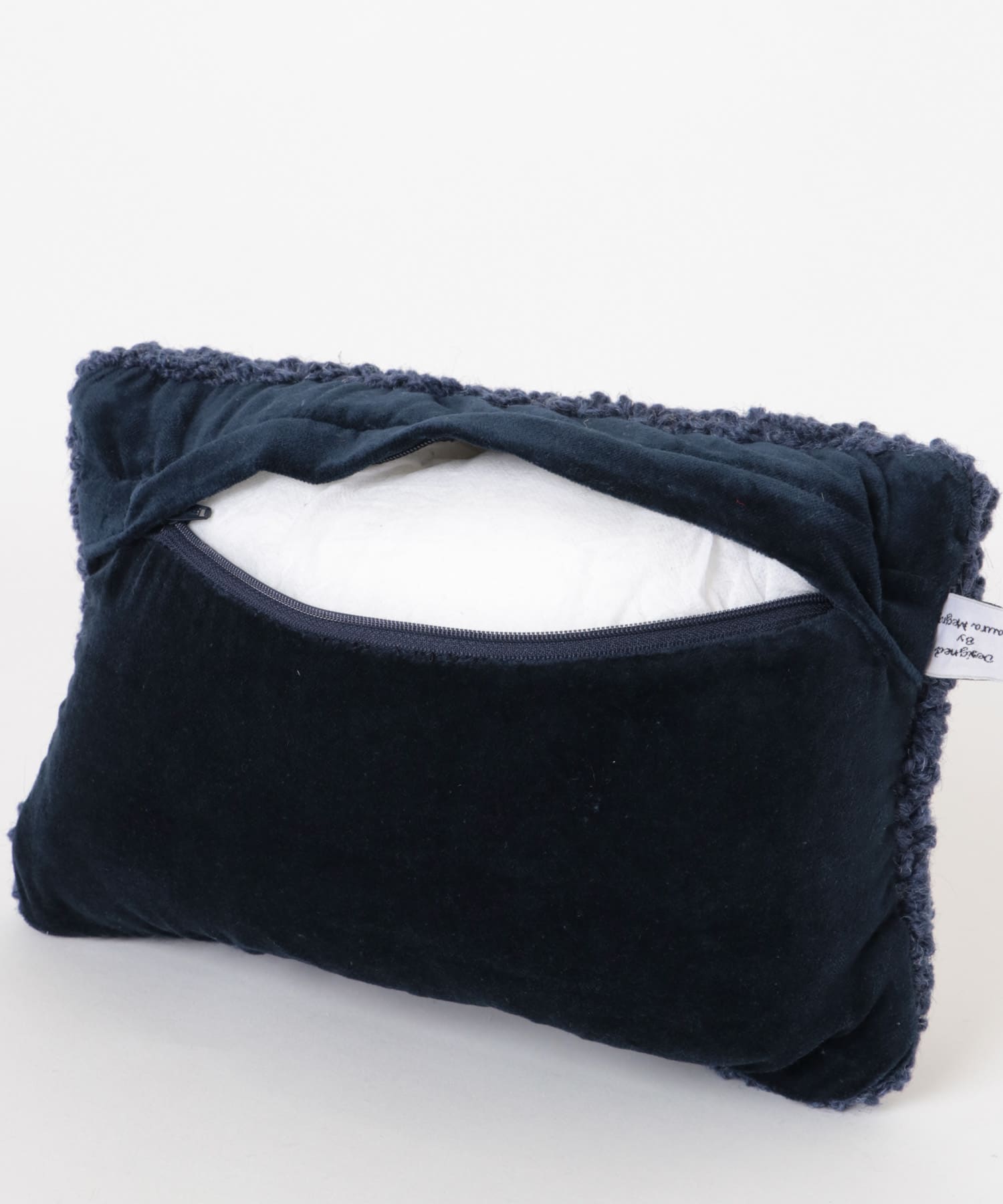 L.L.Bean　WOOL PILLOW WHALE BLUE One