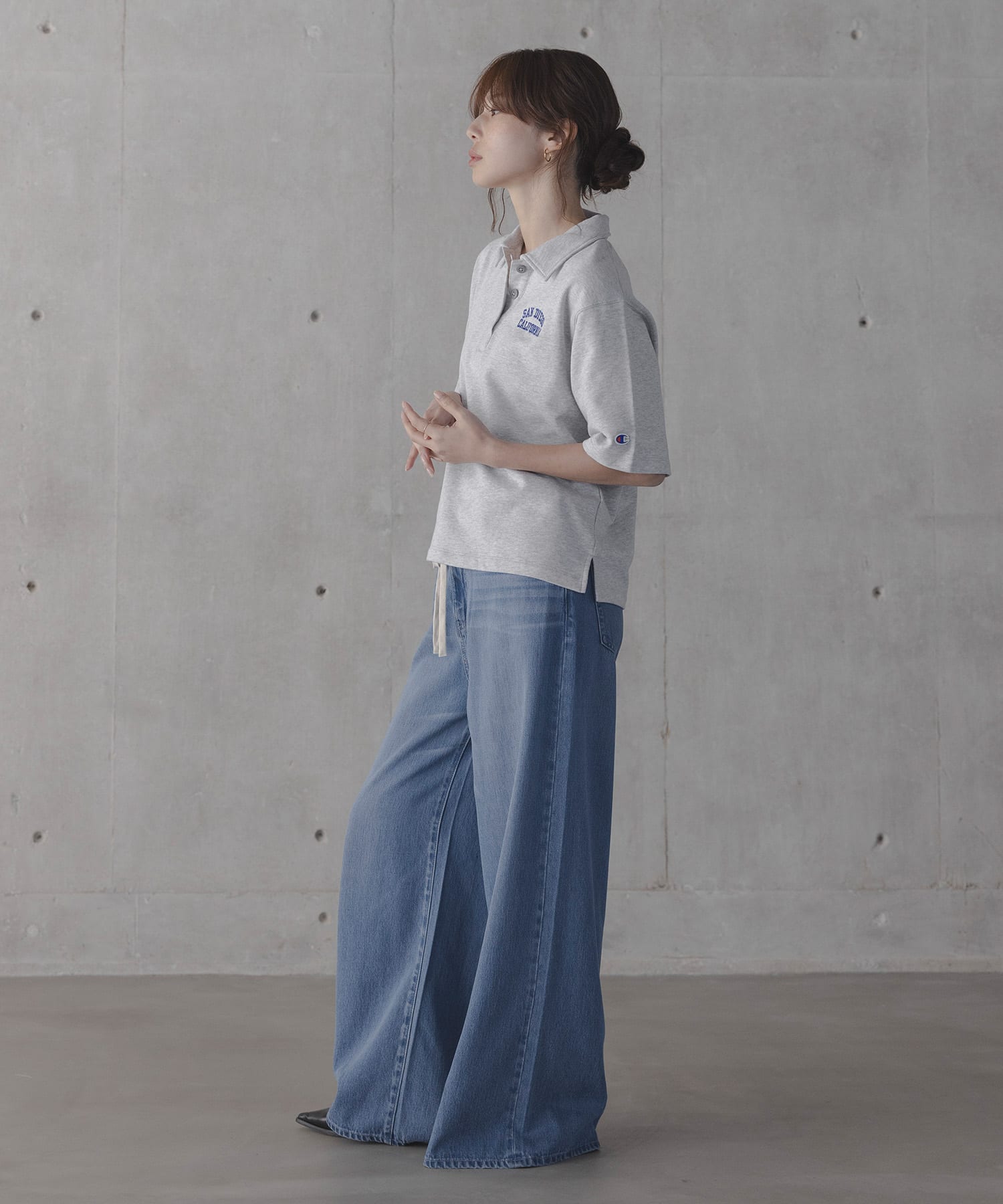 アッシュグレー