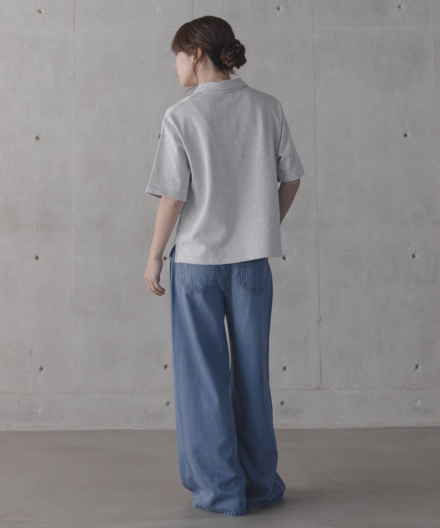 アッシュグレー