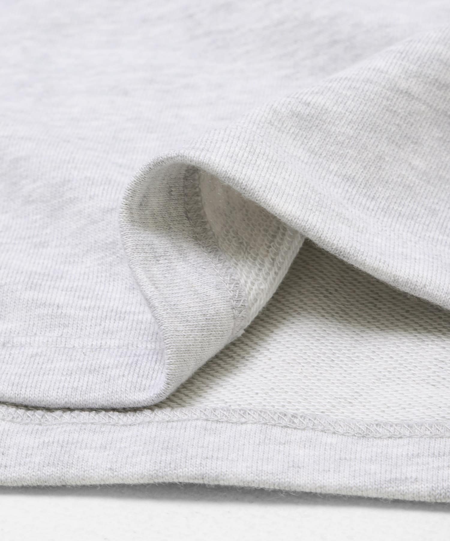 アッシュグレー