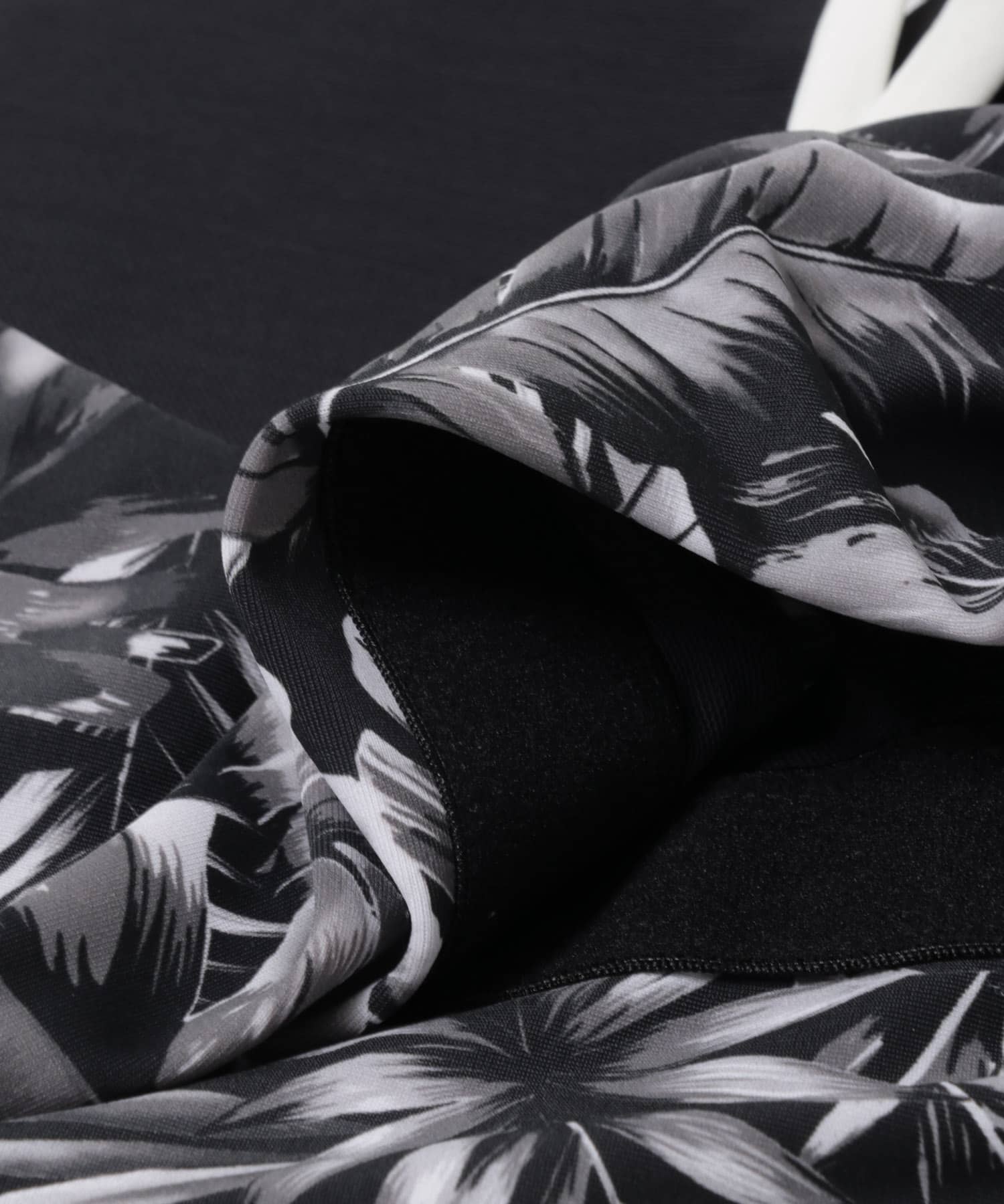 ROXY　GLOW YOUR WAY BRA BLK M