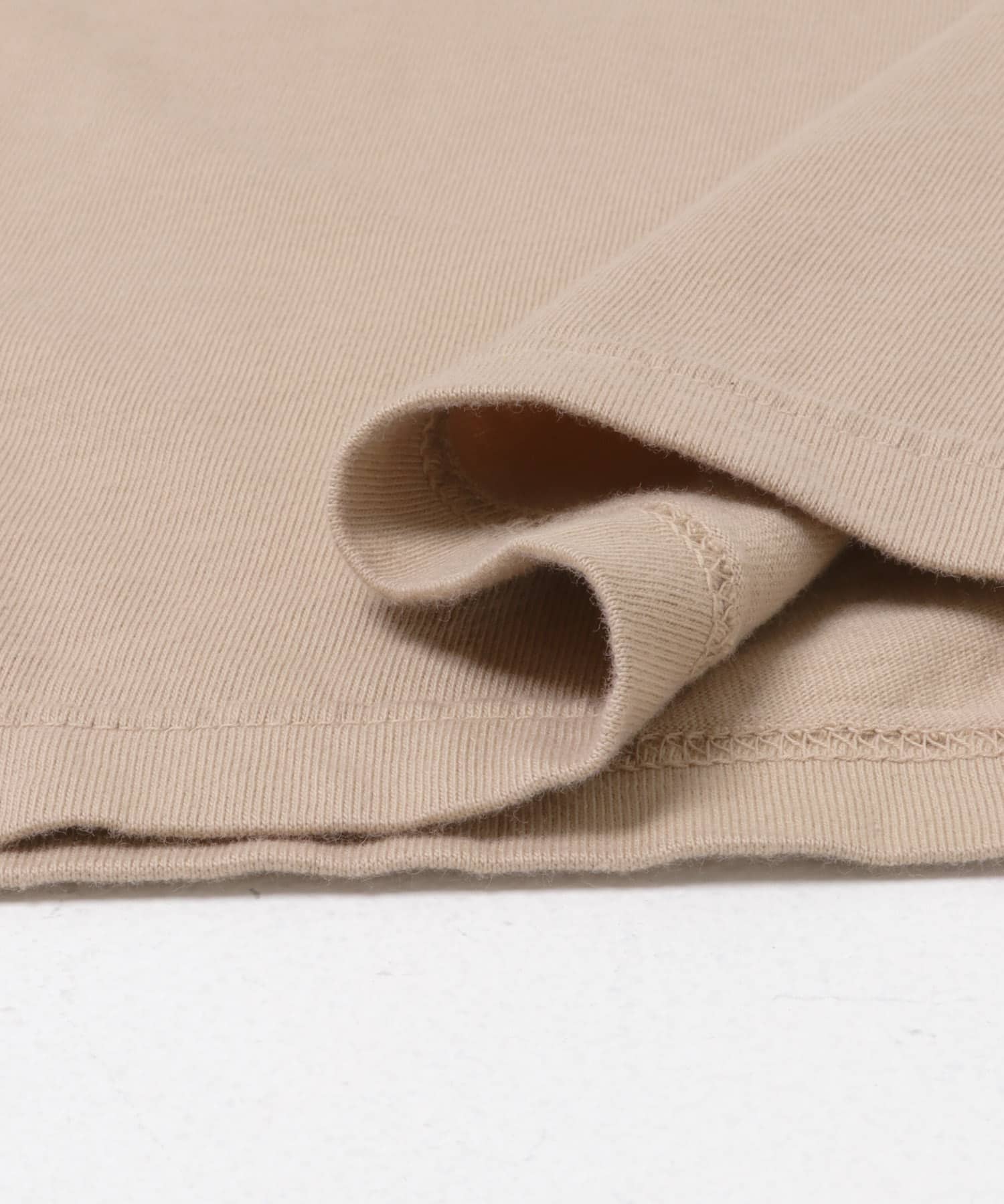 L BEIGE