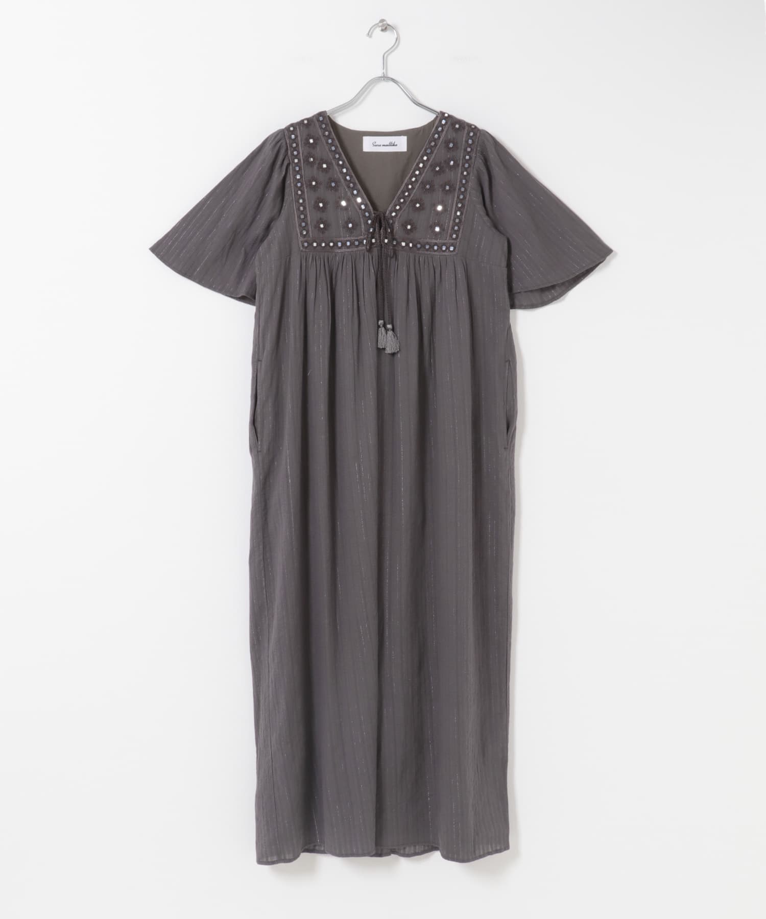 sara mallika　ジャガードミラーエンブロイダリードレス CHARCOAL M