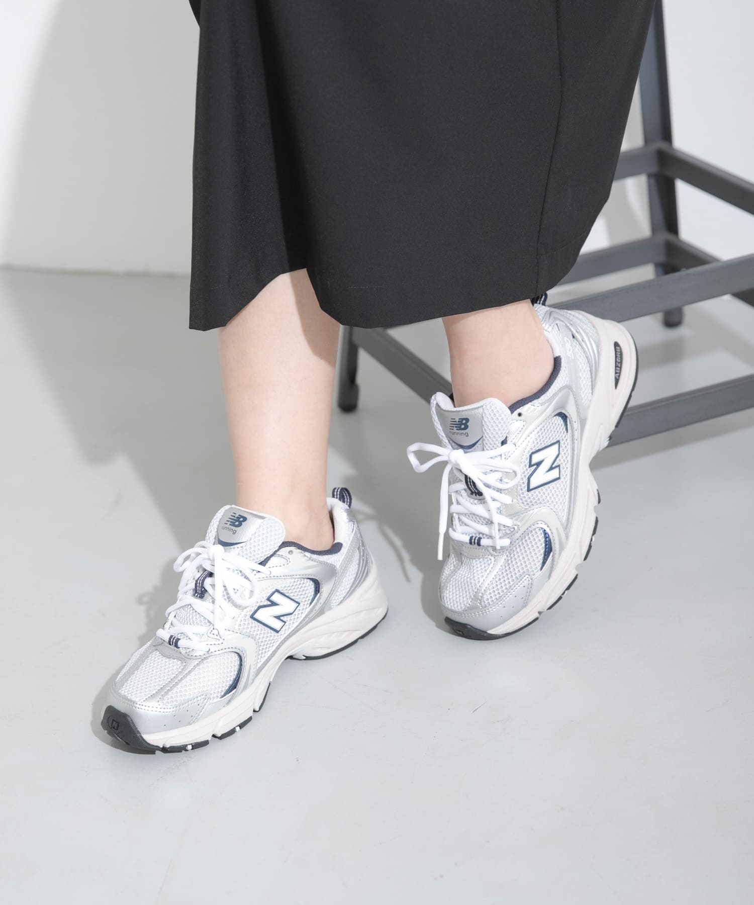 NEW BALANCE　MR530