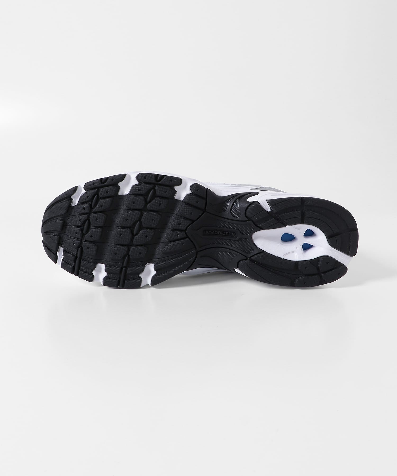 NEW BALANCE　MR530 WHITE 23