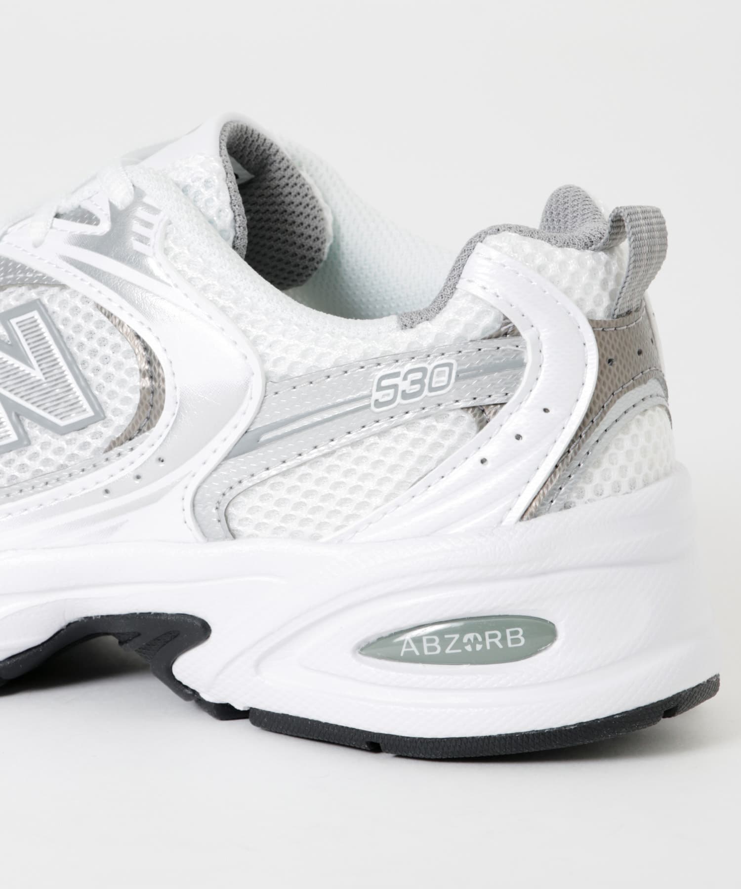 NEW BALANCE　MR530 WHITE 23
