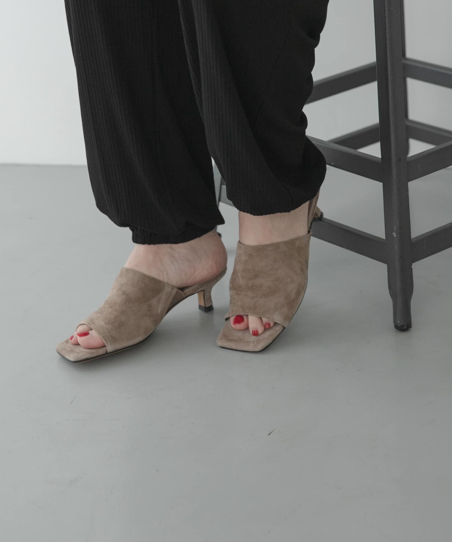 TAUPE