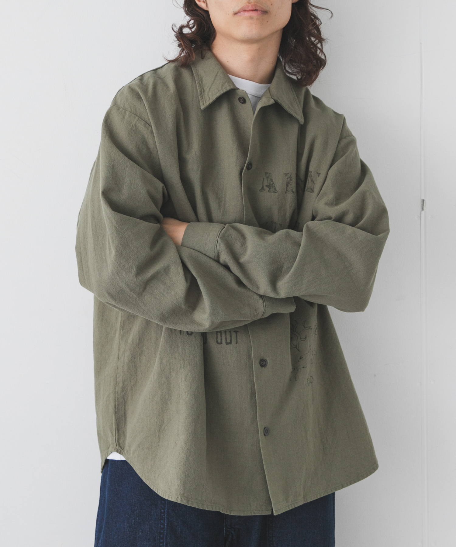 身長：179cm 体重：63kg サイズ：L